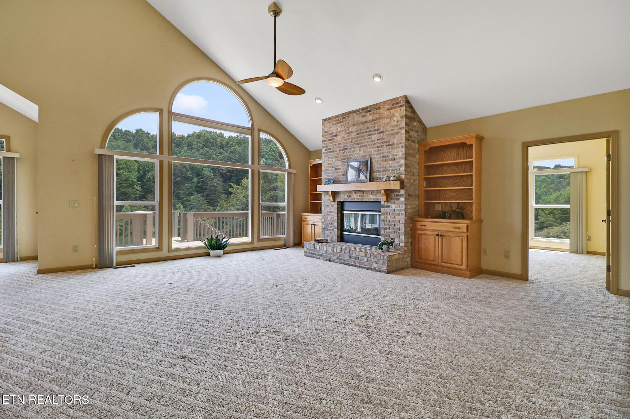 137 Lafayette Crossville TN 38558