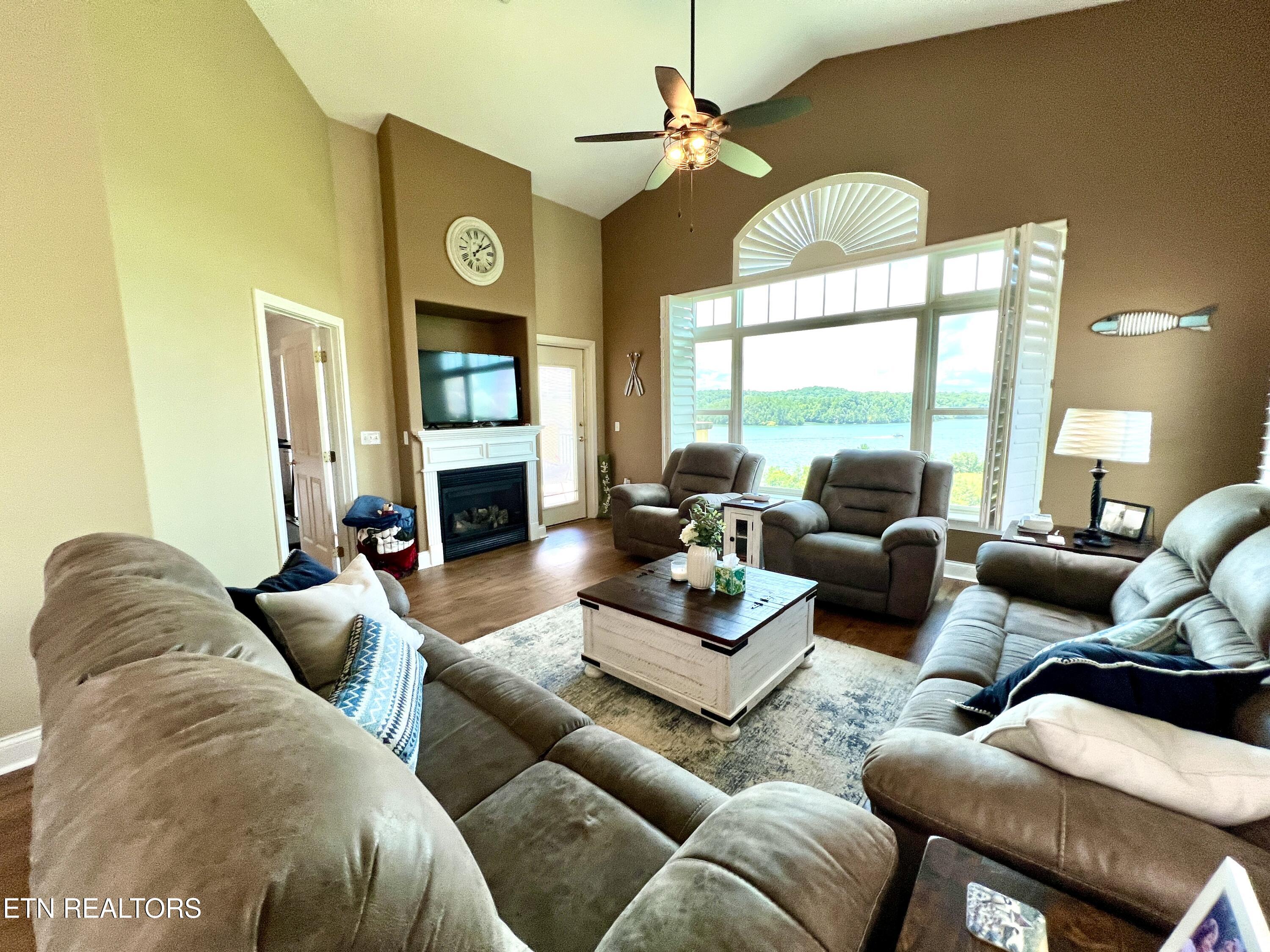 1283 Highway 139 Dandridge TN 37725