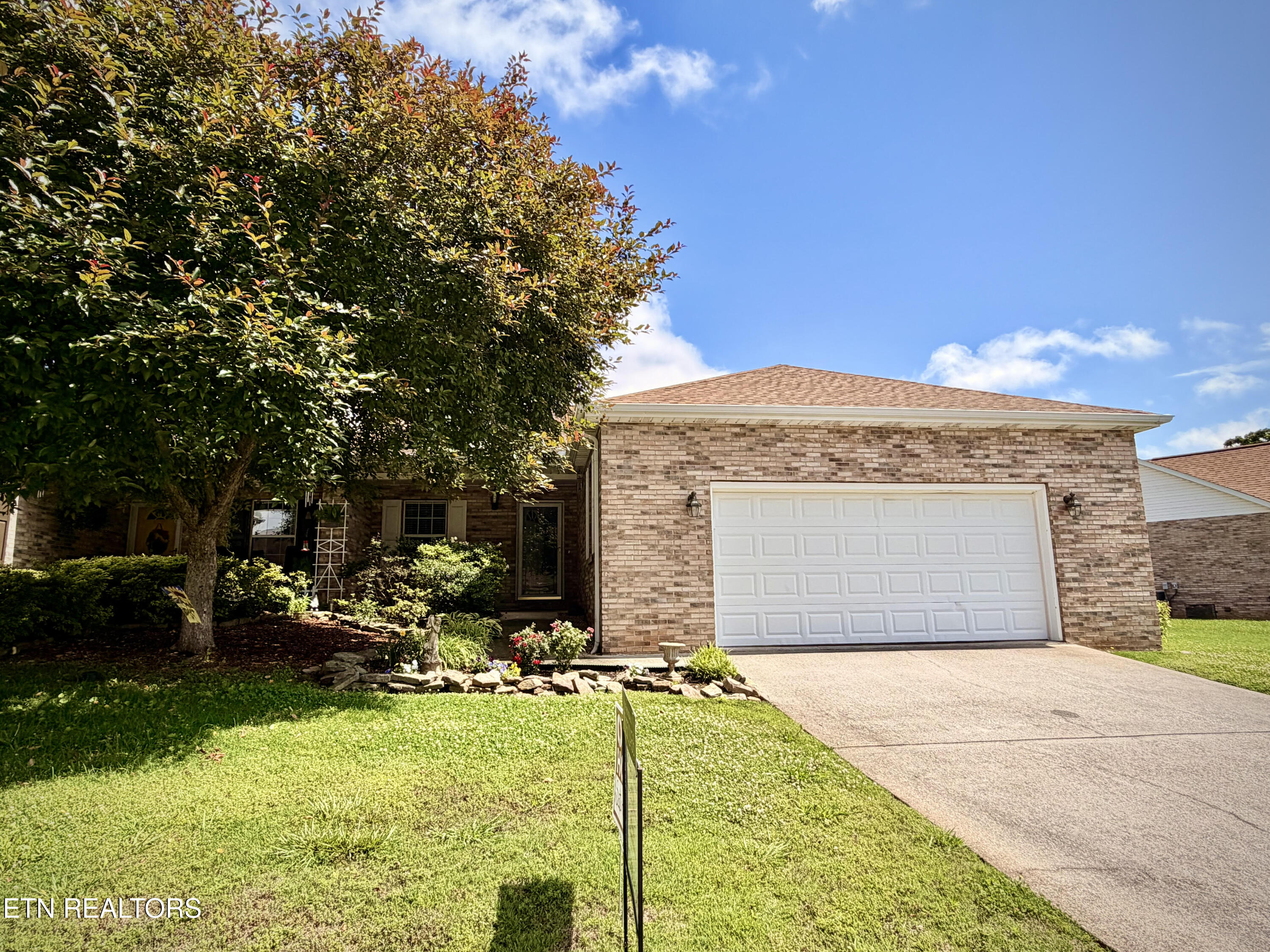 215 Royal Oaks Drive Maryville TN 37801