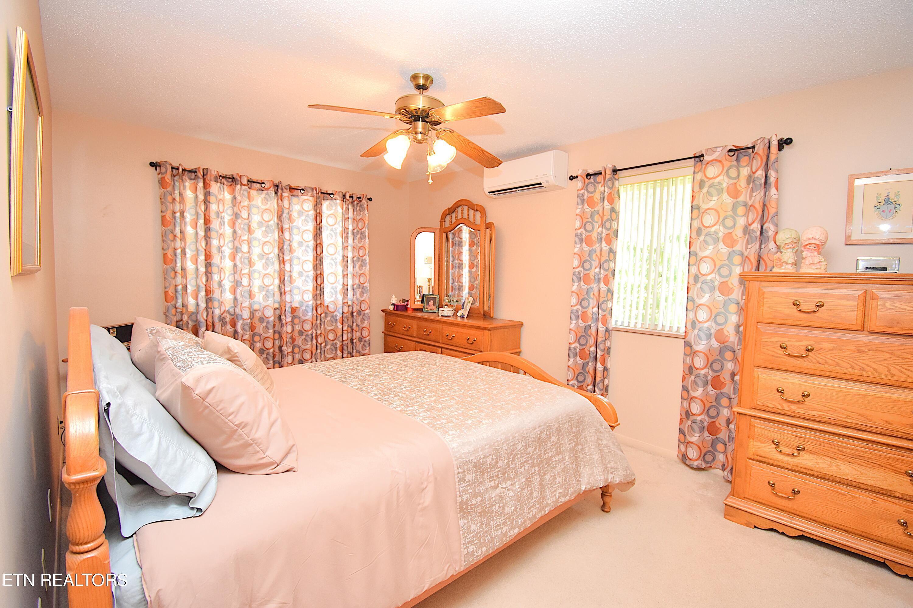 3104 N Broadway Knoxville TN 37917