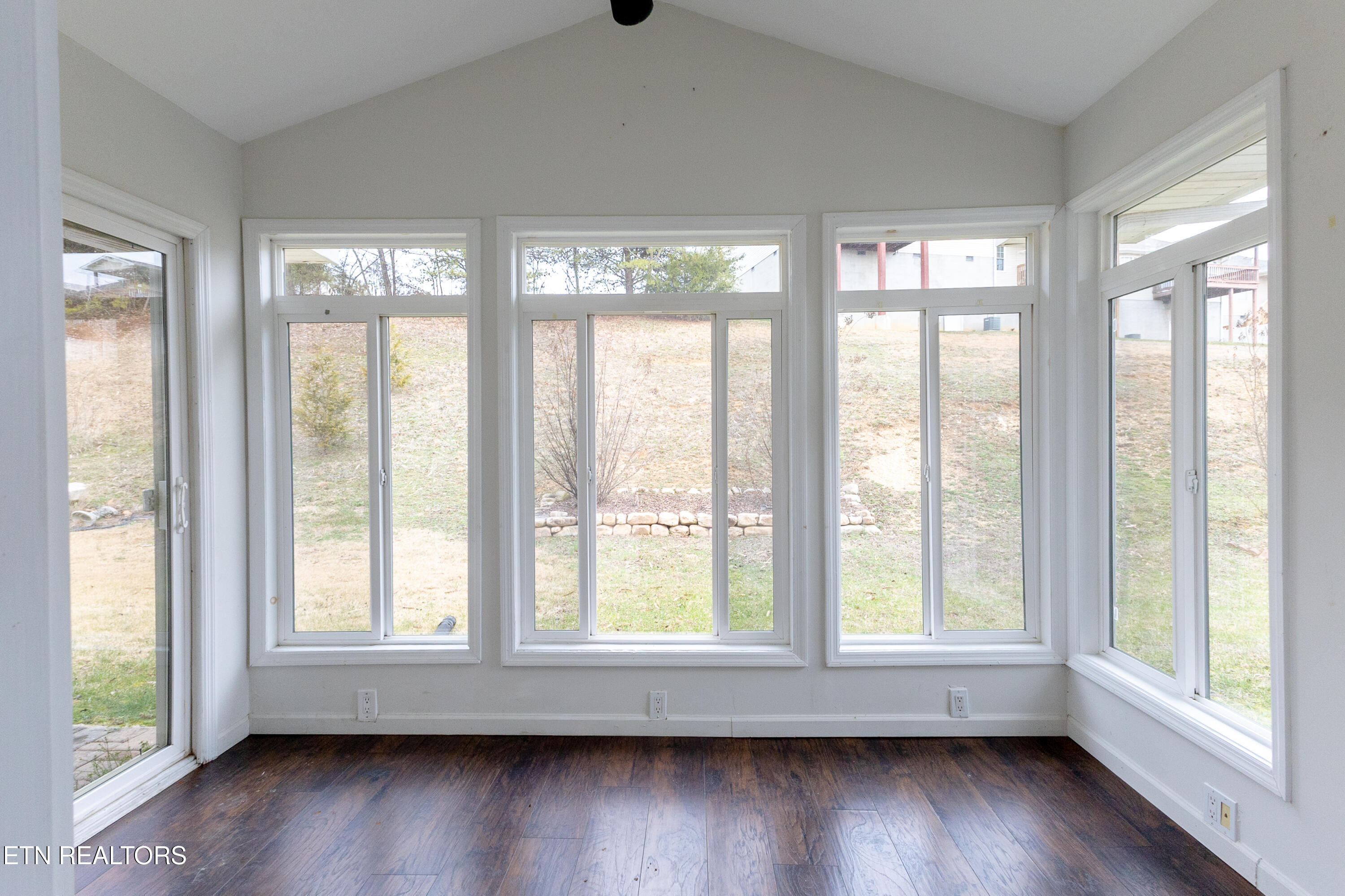 6343 Love Song Lane Knoxville TN 37914