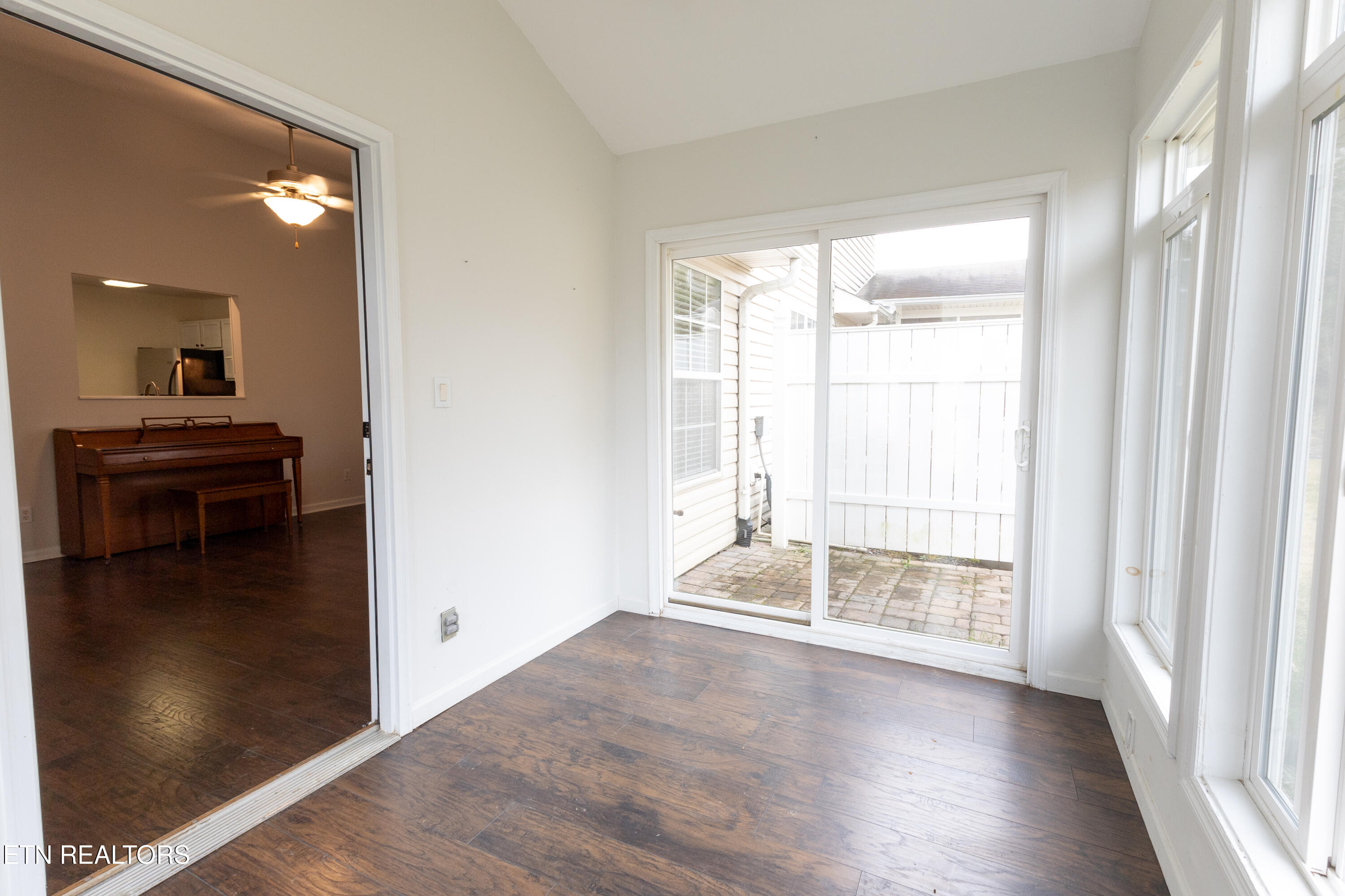 6343 Love Song Lane Knoxville TN 37914