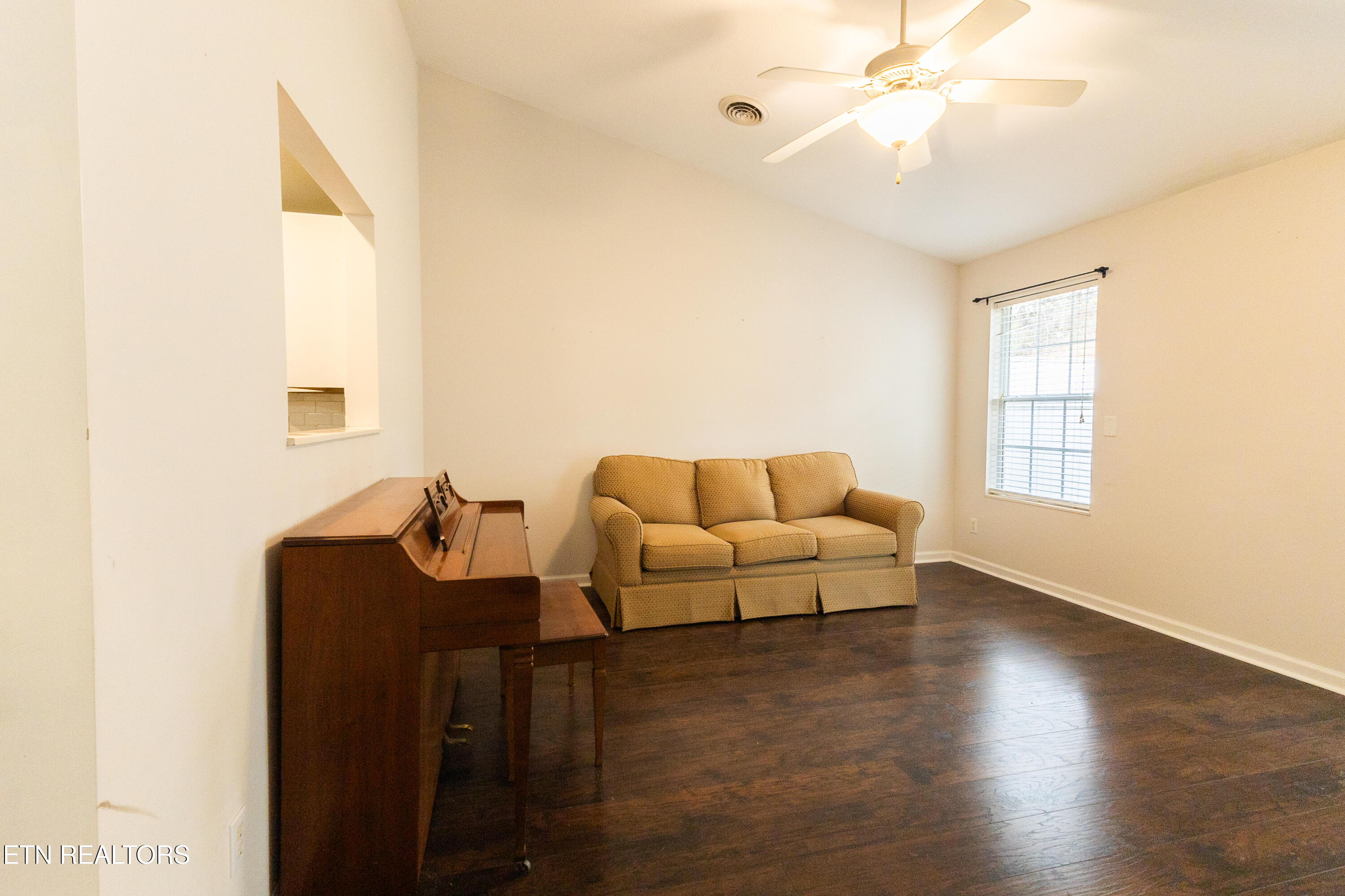 6343 Love Song Lane Knoxville TN 37914