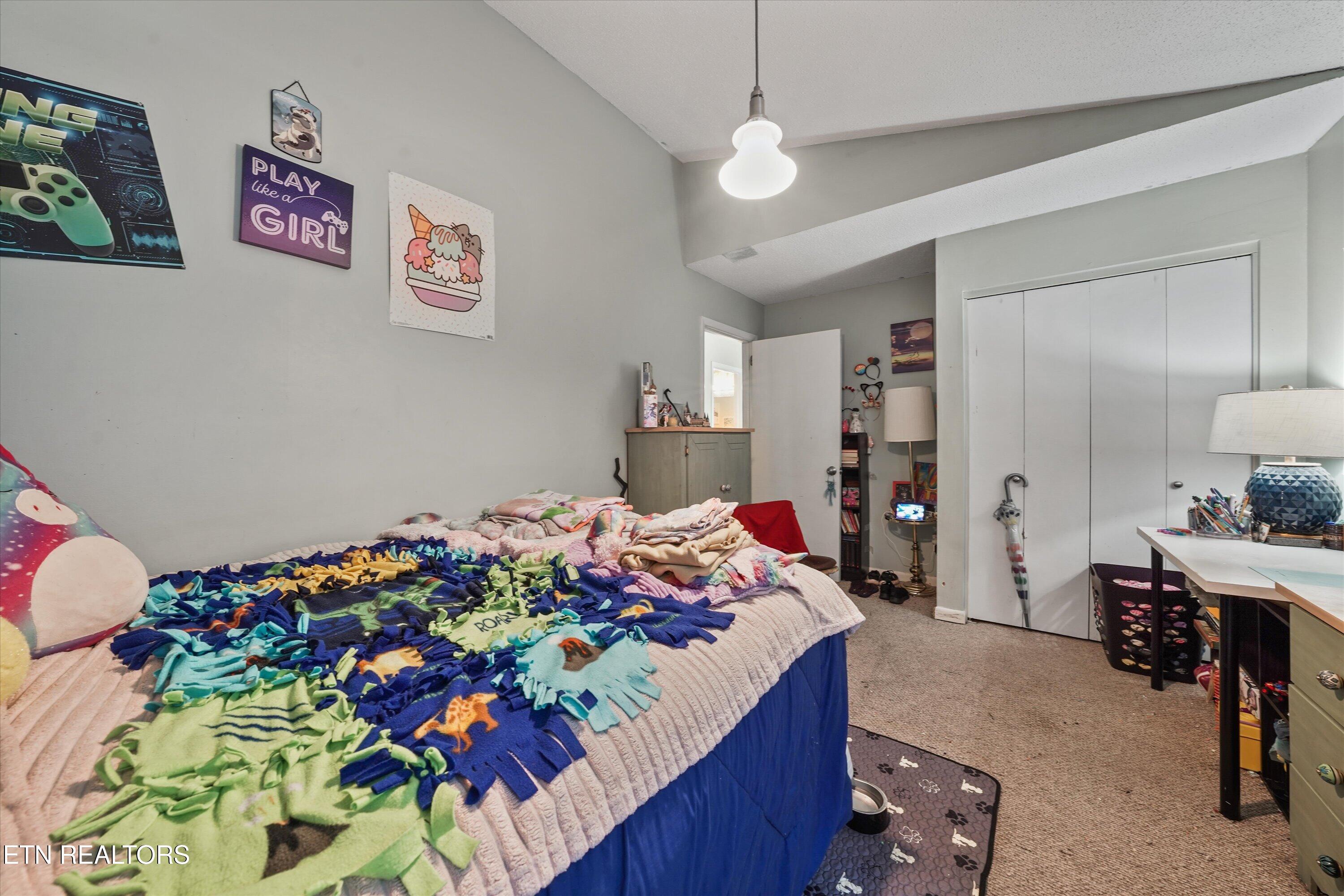 8703 Olde Colony Trail Knoxville TN 37923