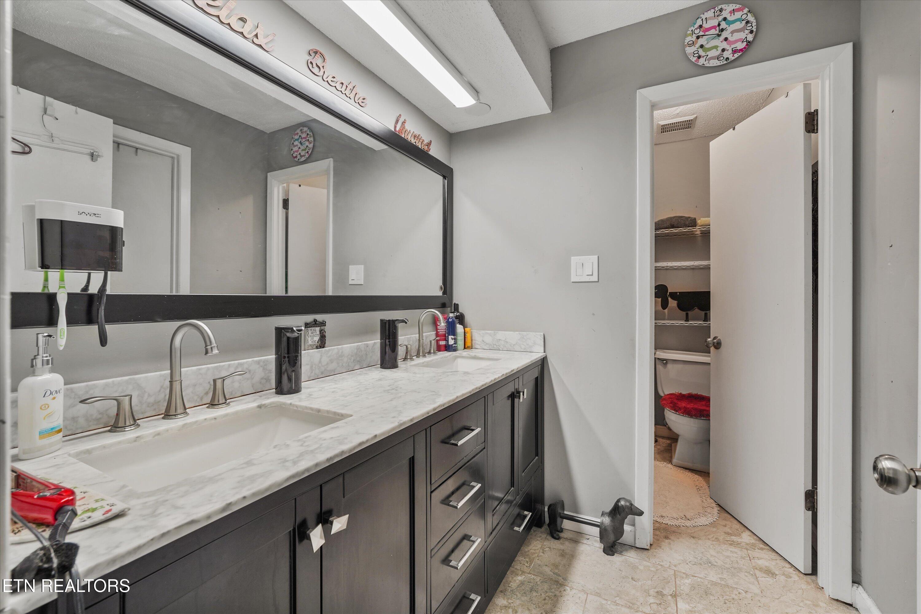 8703 Olde Colony Trail Knoxville TN 37923