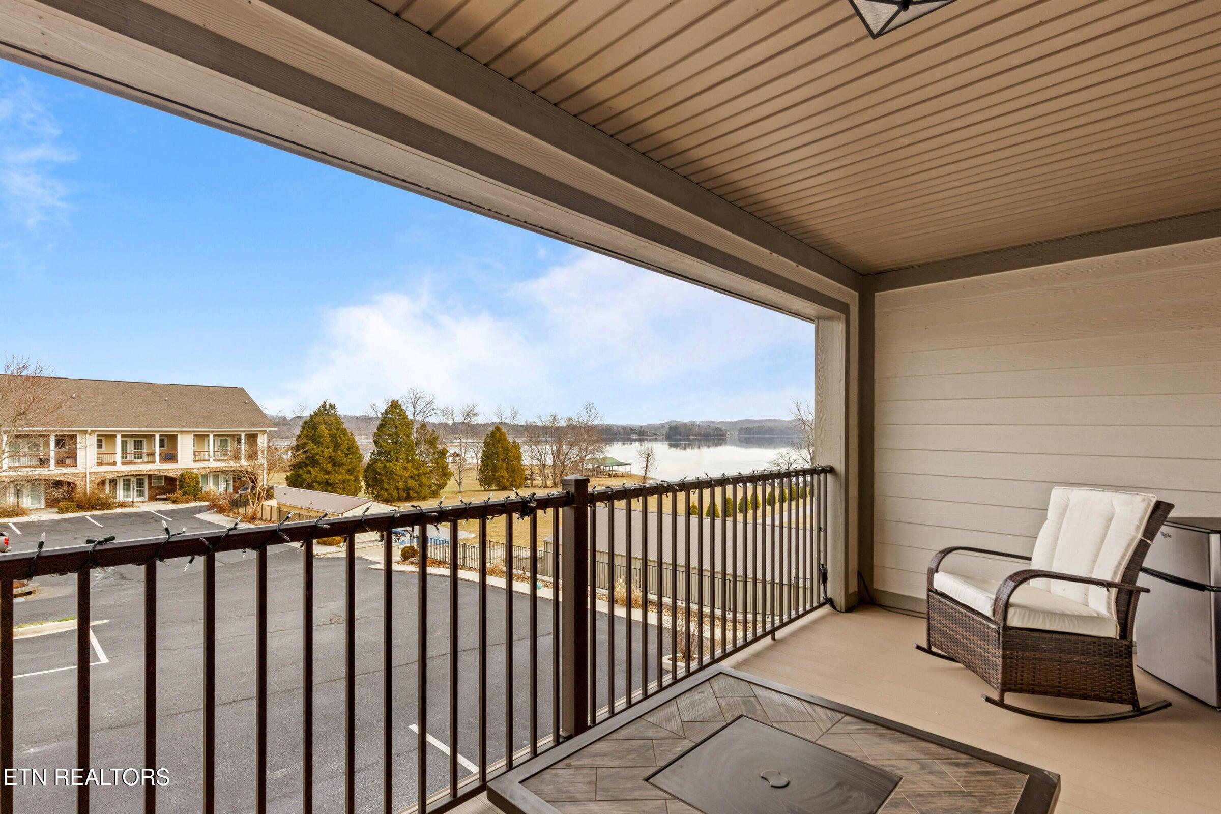 1255 New Lake Road Spring City TN 37381