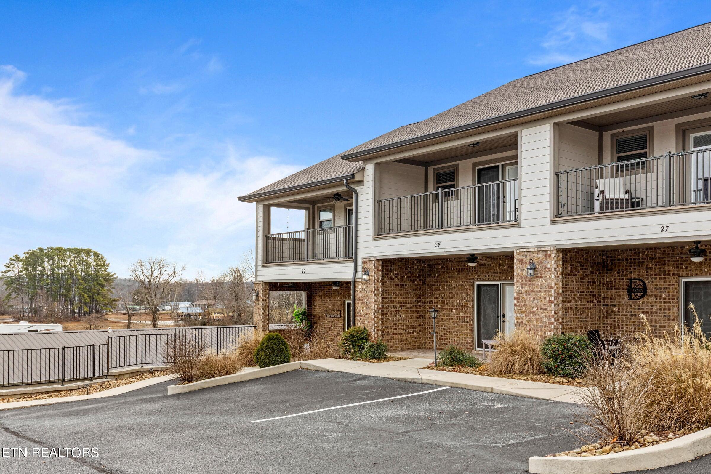 1255 New Lake Road Spring City TN 37381