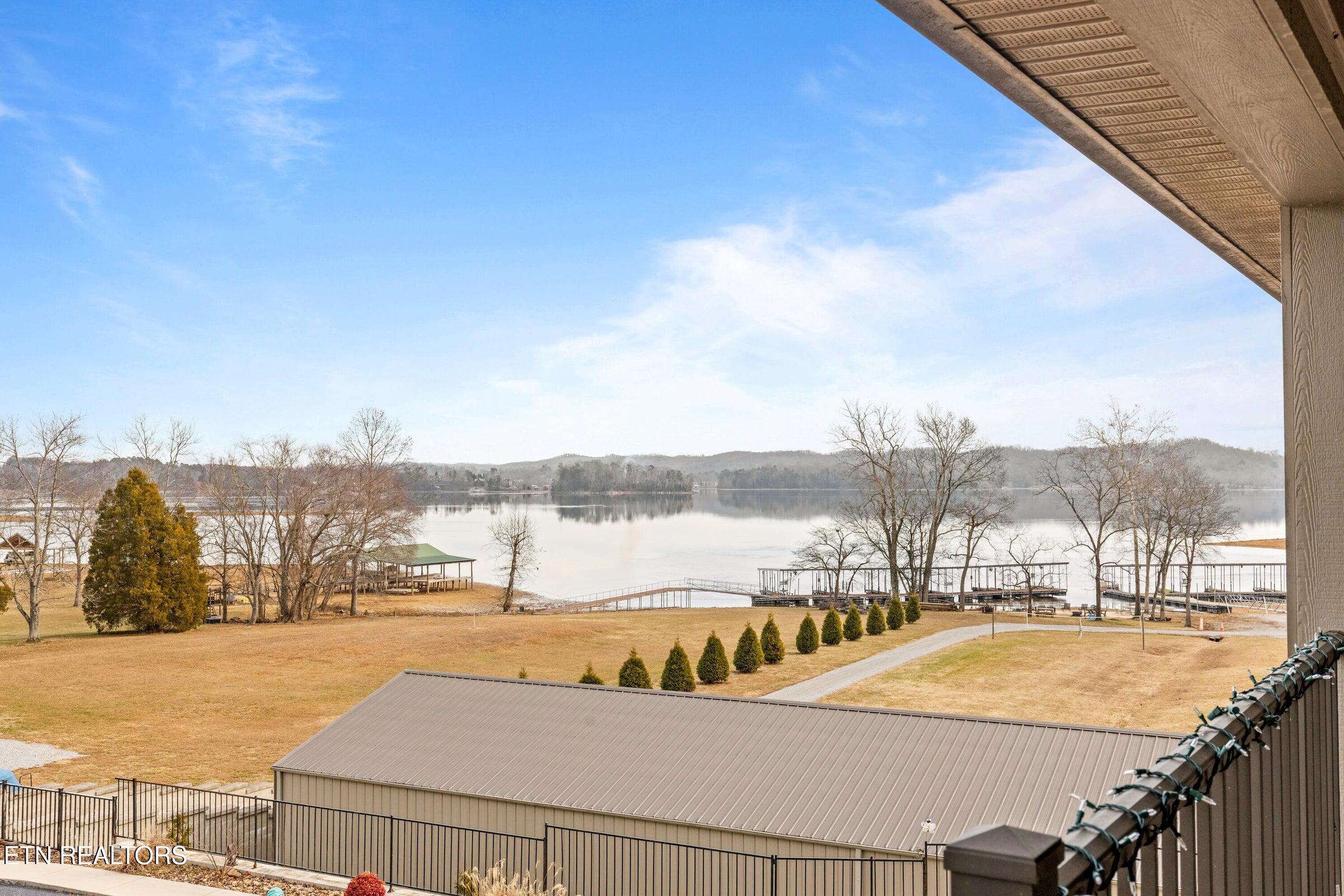 1255 New Lake Road Spring City TN 37381