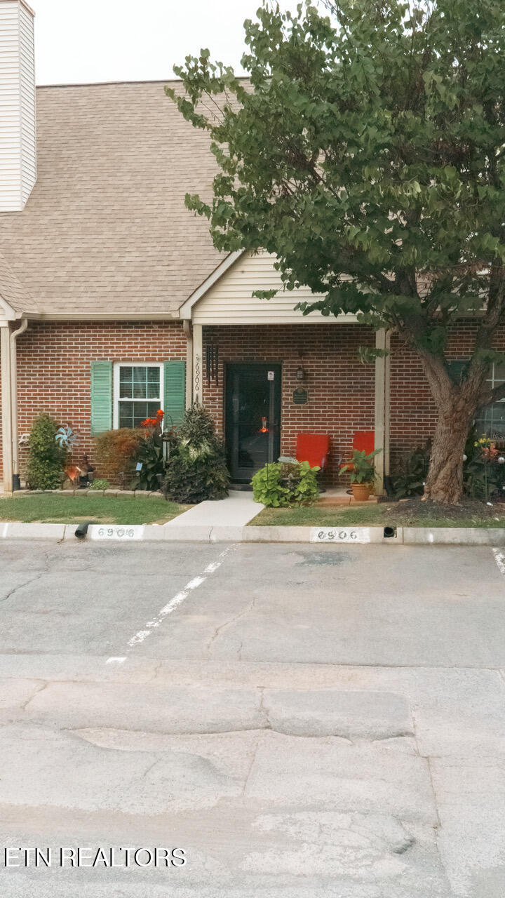 6906 Kings Crossing Way Knoxville TN 37918
