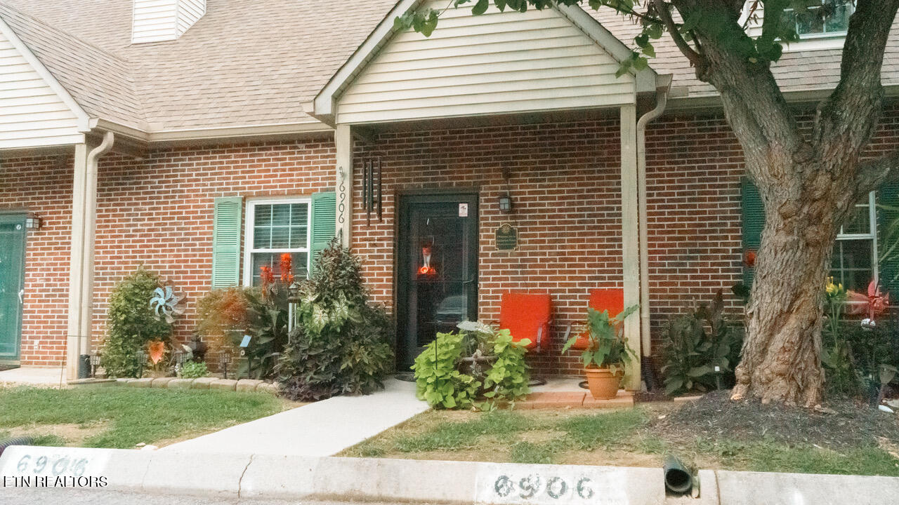 6906 Kings Crossing Way Knoxville TN 37918