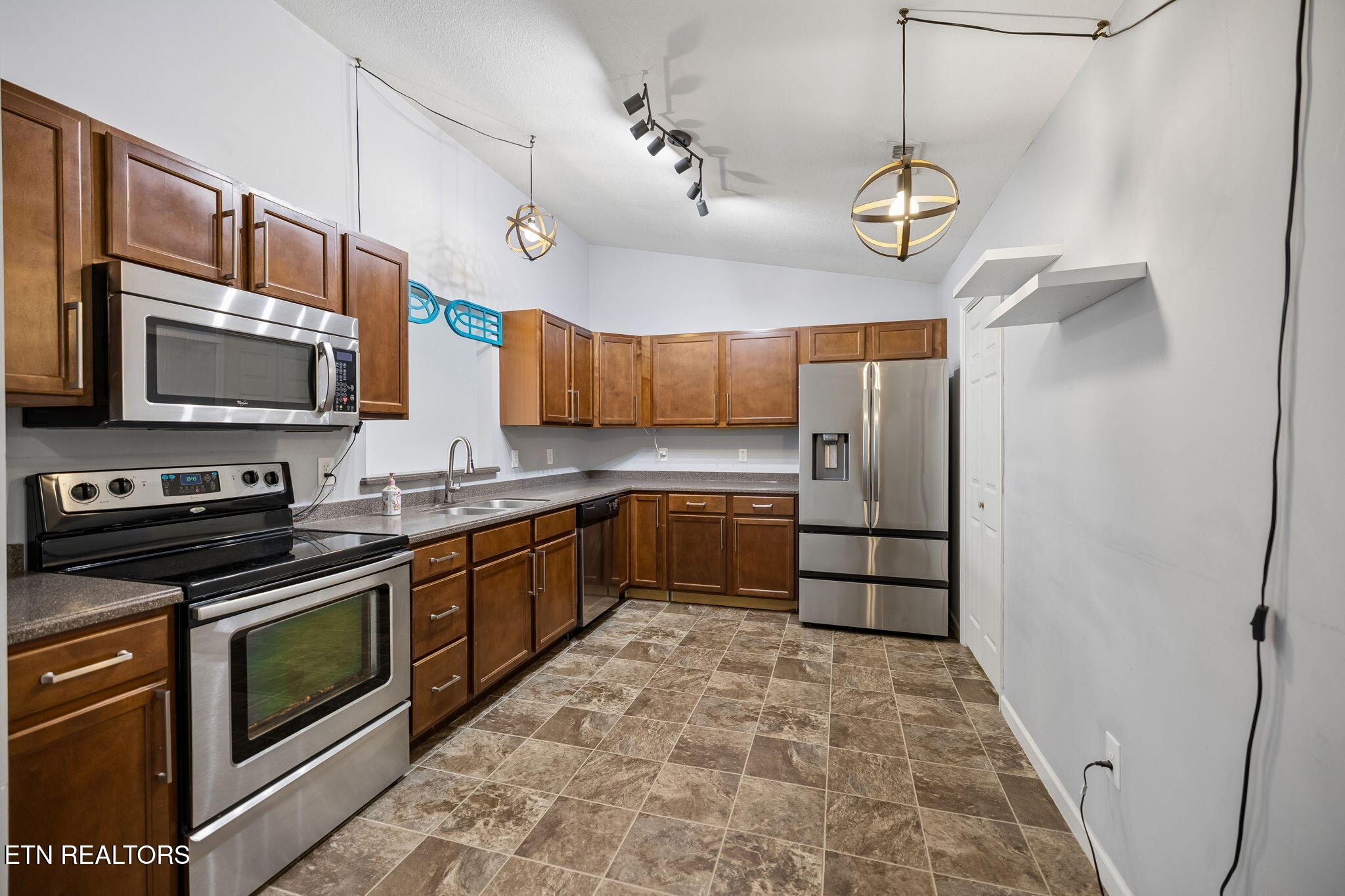 5141 Spring Petal Way Knoxville TN 37912