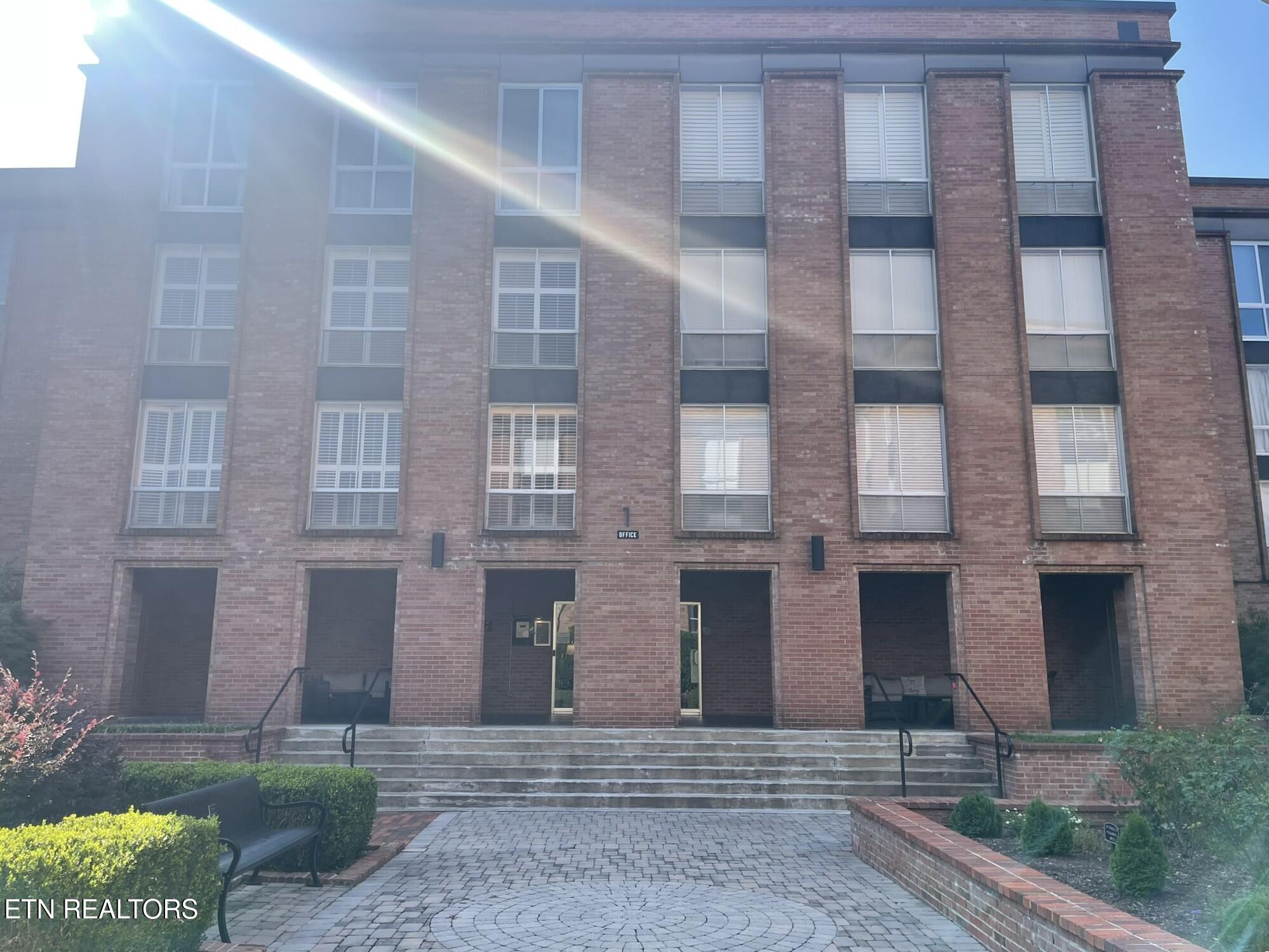 Knoxville TN, 1400 Kenesaw Avenue, Unit 11S