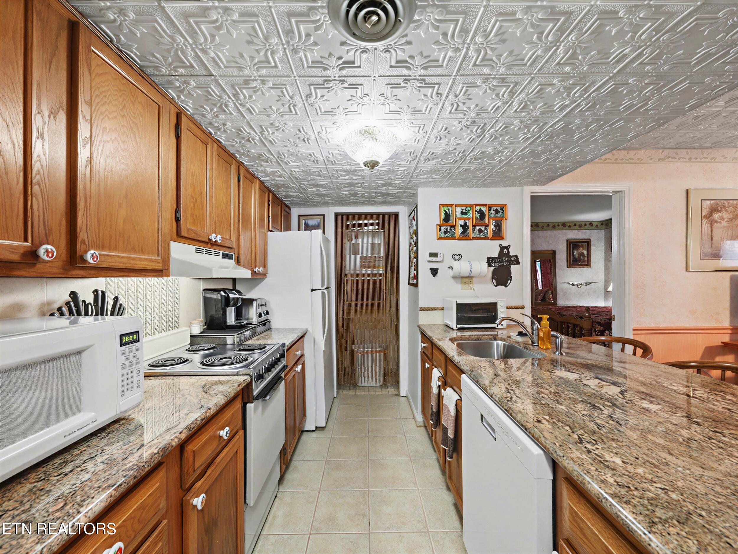 1380 Ski View Drive Gatlinburg TN 37738