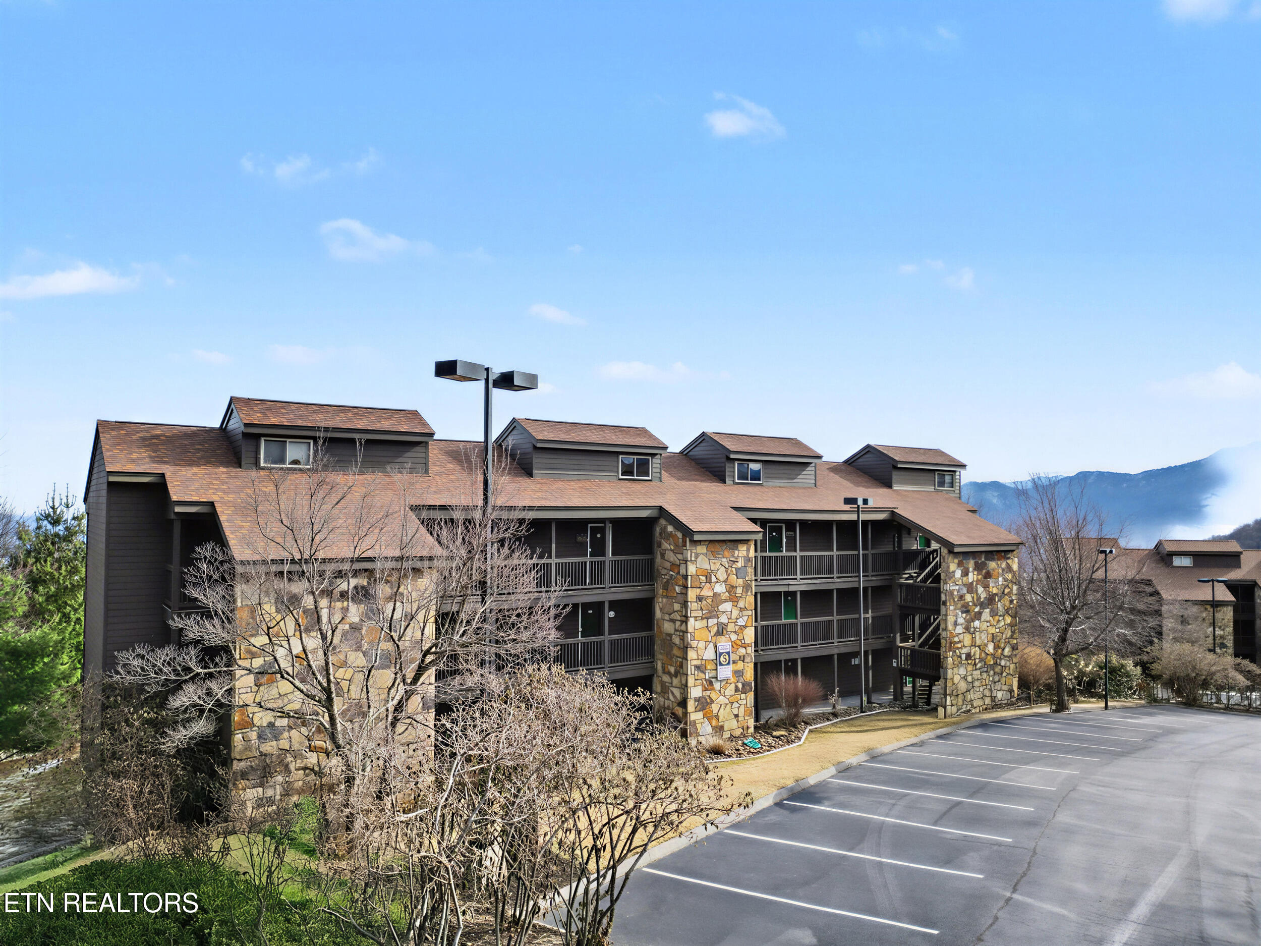 1380 Ski View Drive Gatlinburg TN 37738