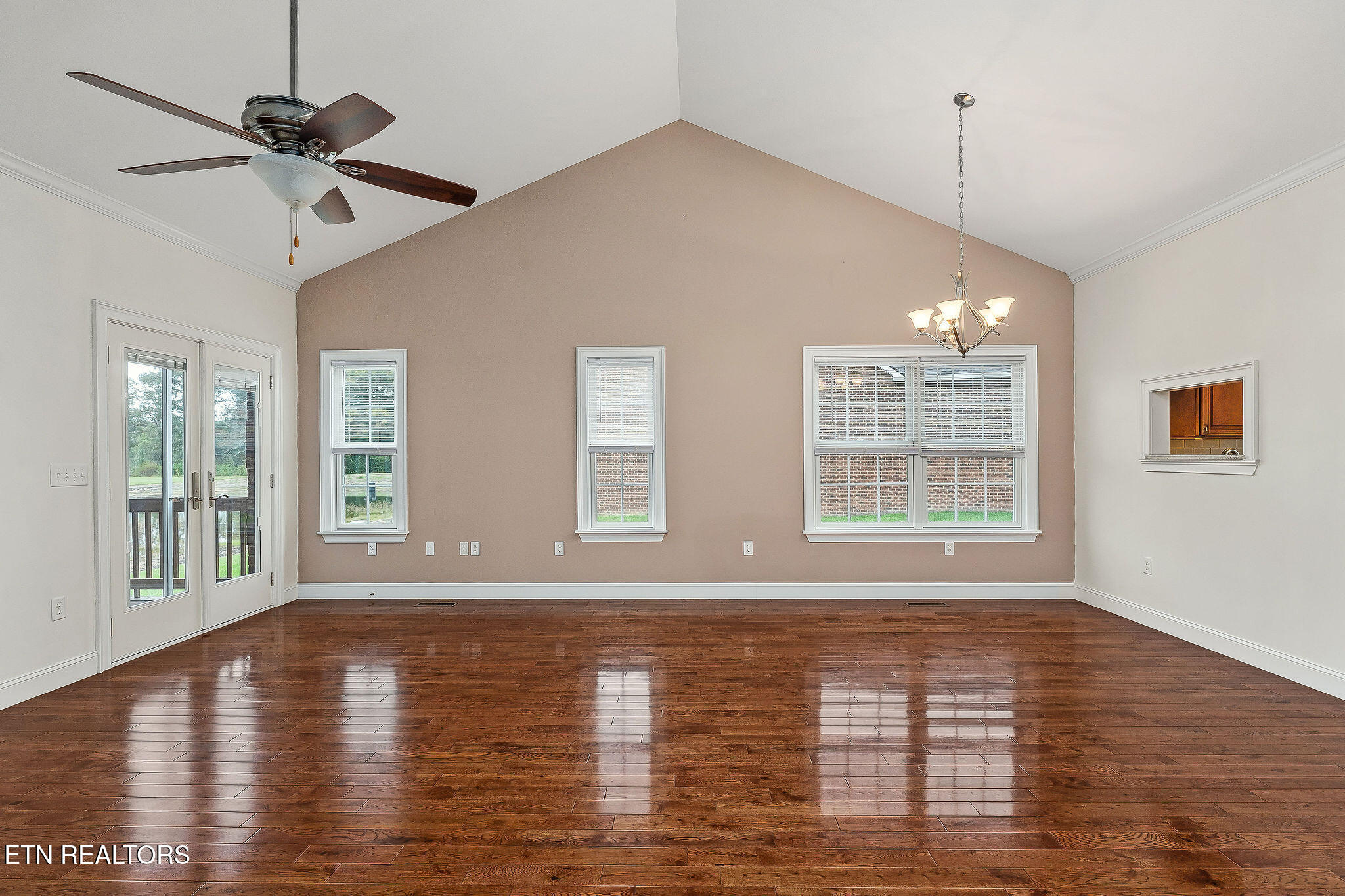 160 Genesis Avenue Crossville TN 38571