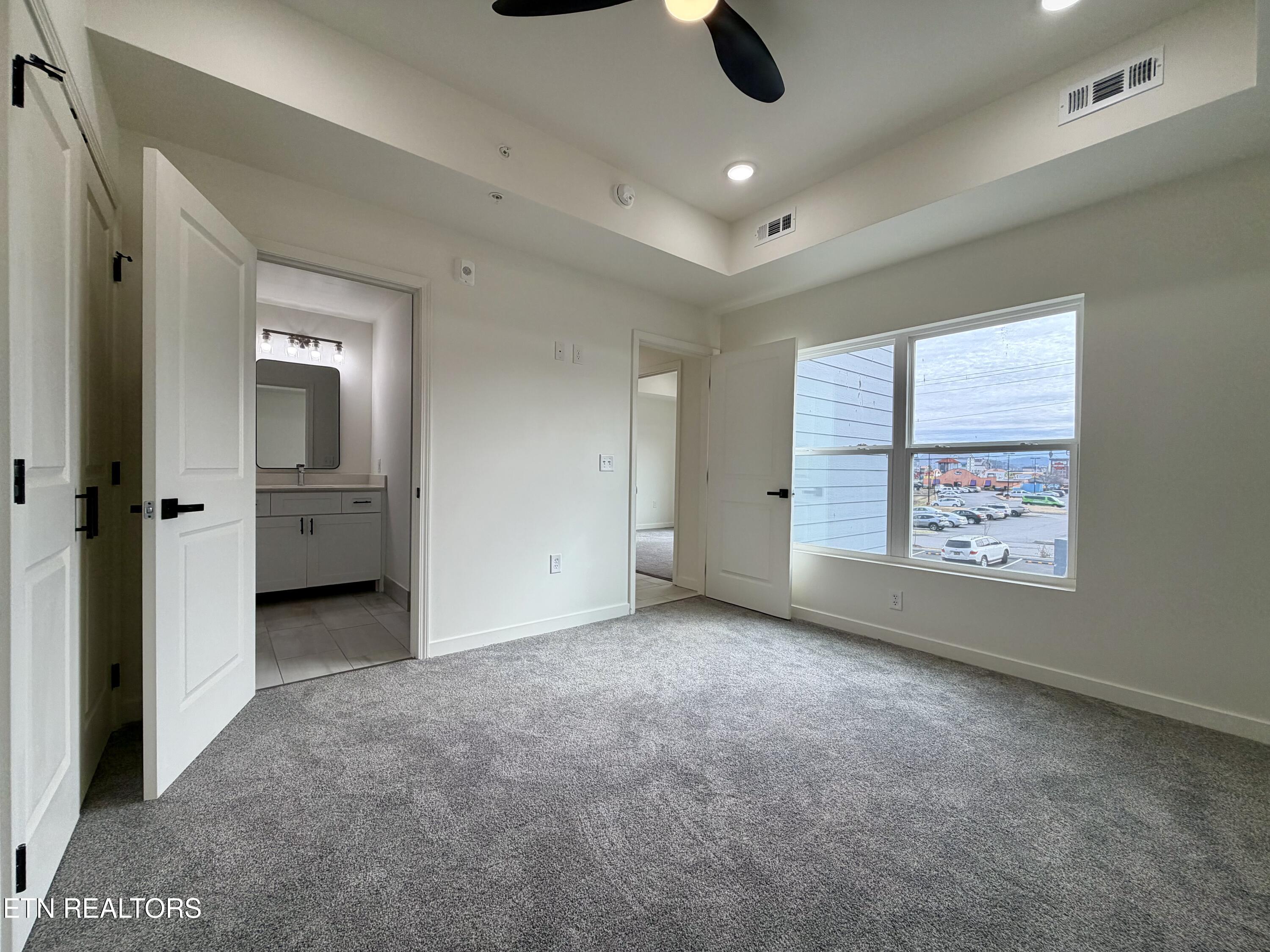 129 Sugarfoot Way Pigeon Forge TN 37863