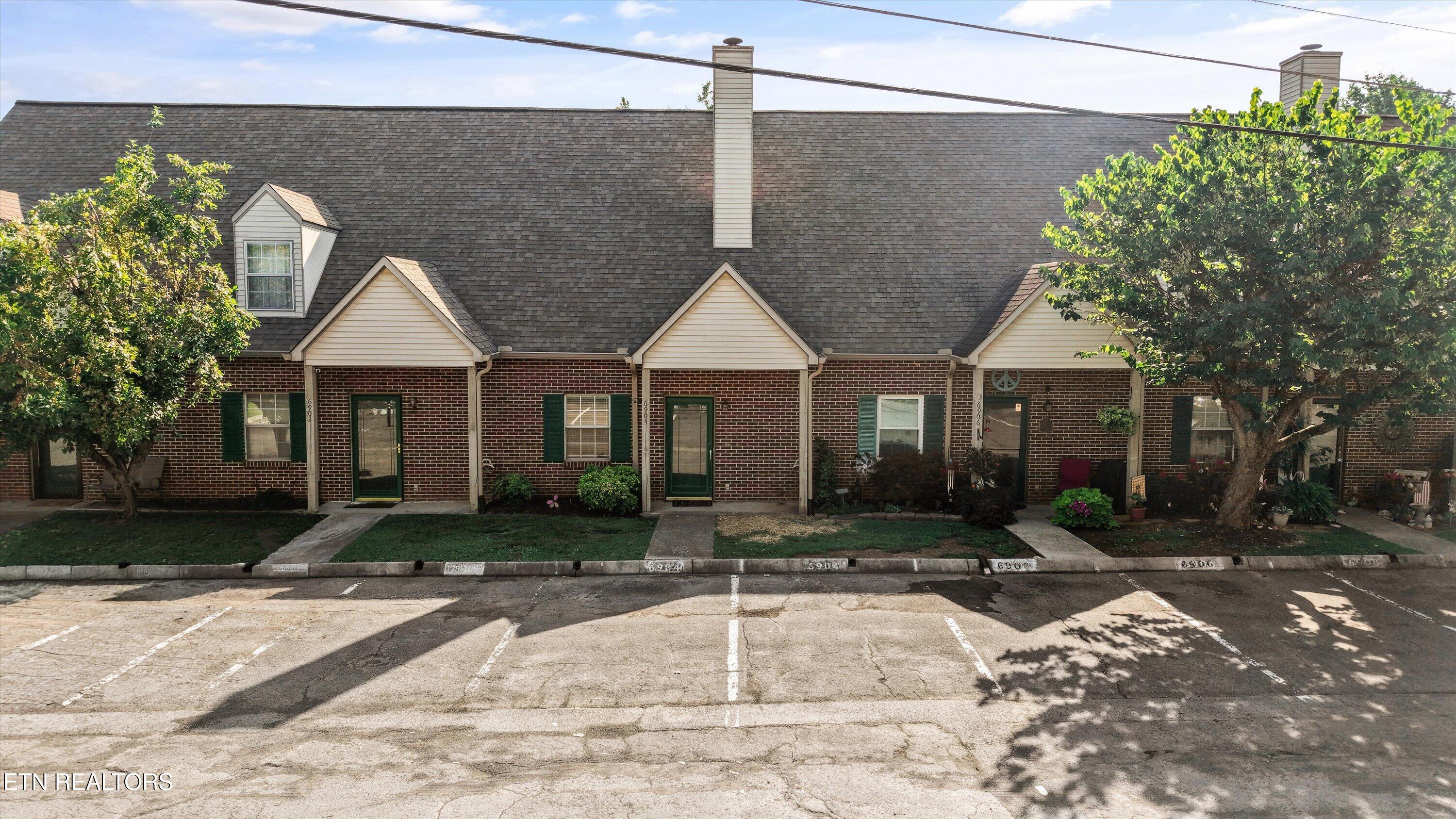 6904 Kings Crossing Way Knoxville TN 37918