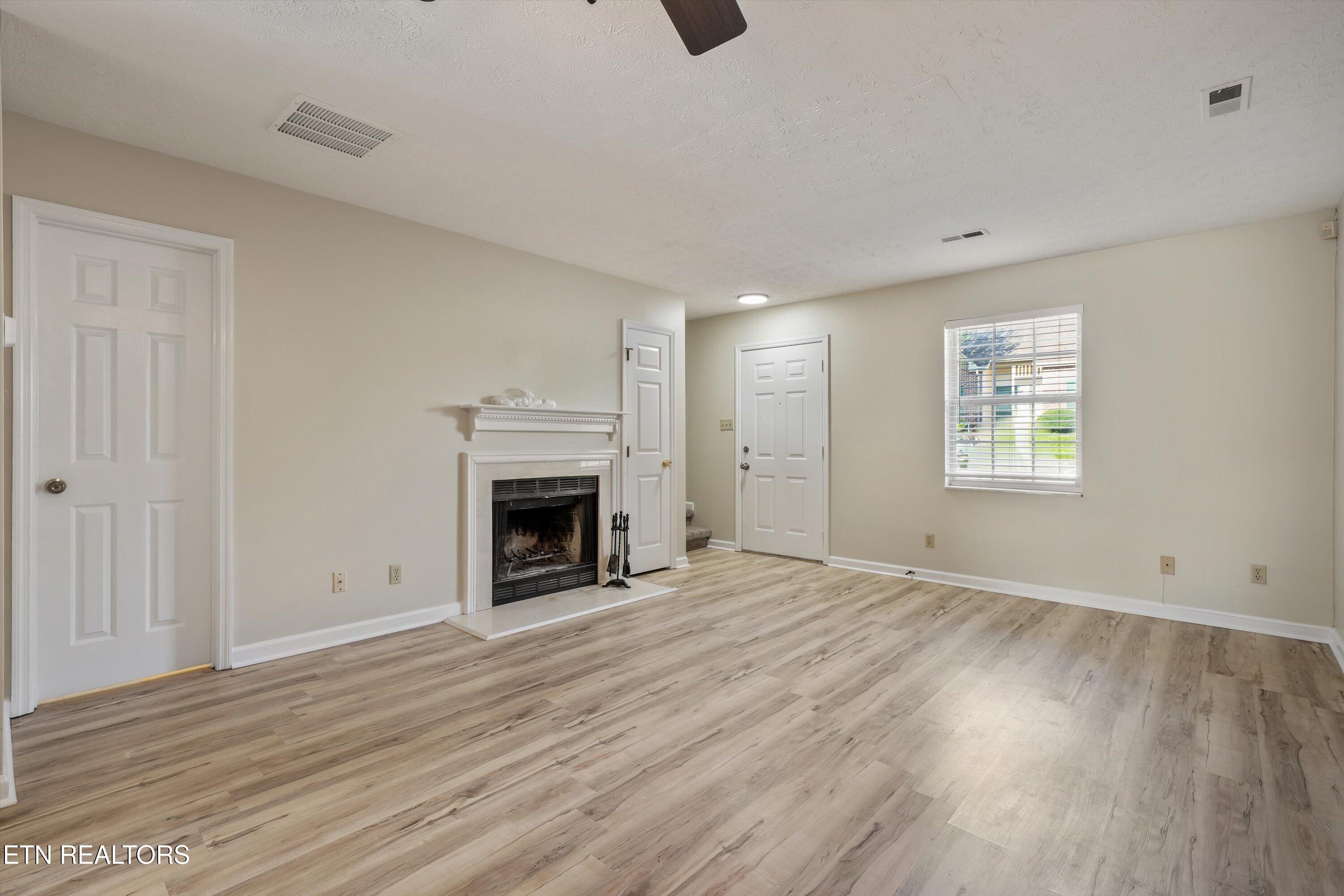 6904 Kings Crossing Way Knoxville TN 37918