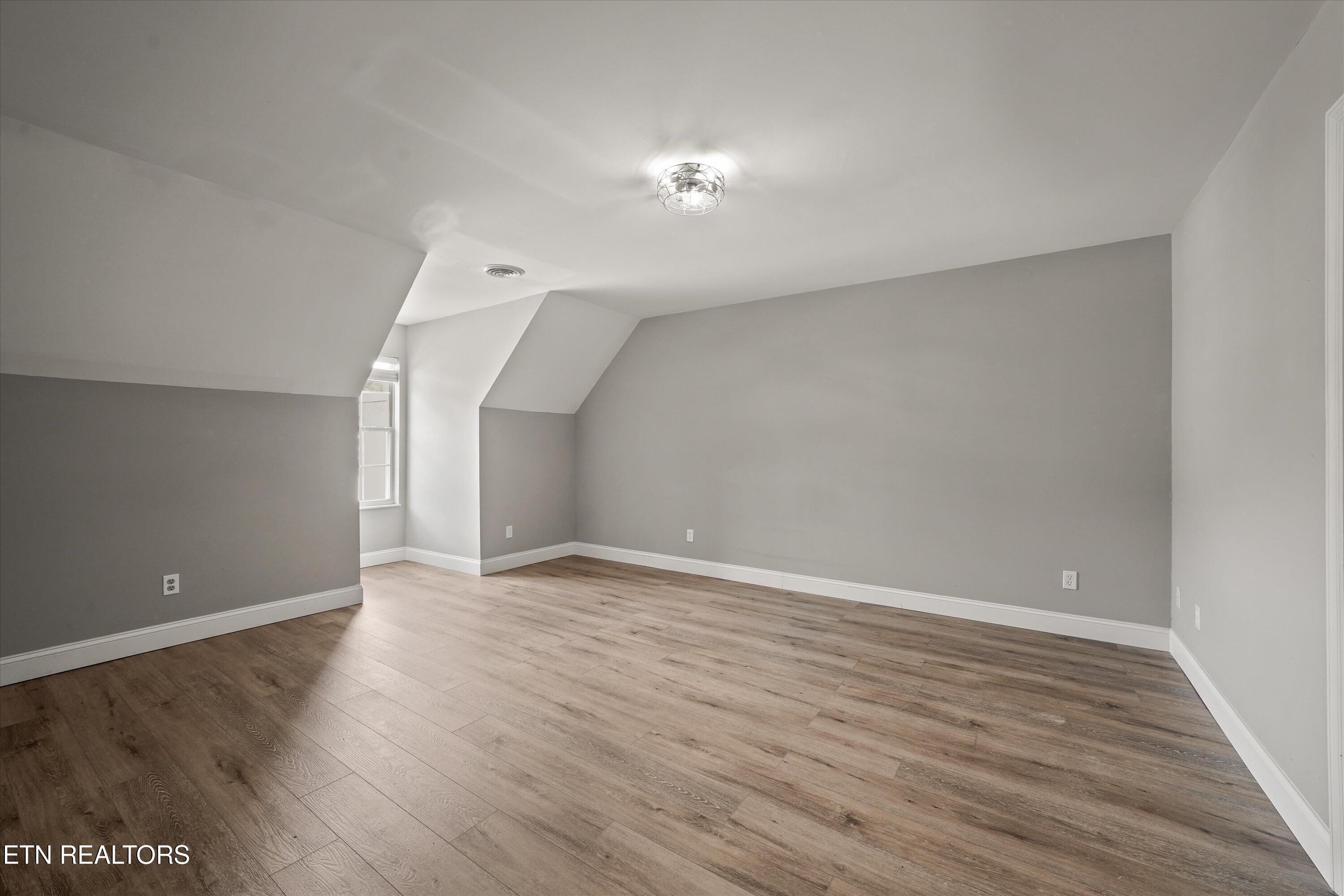 6513 Lazy Creek Way Knoxville TN 37918