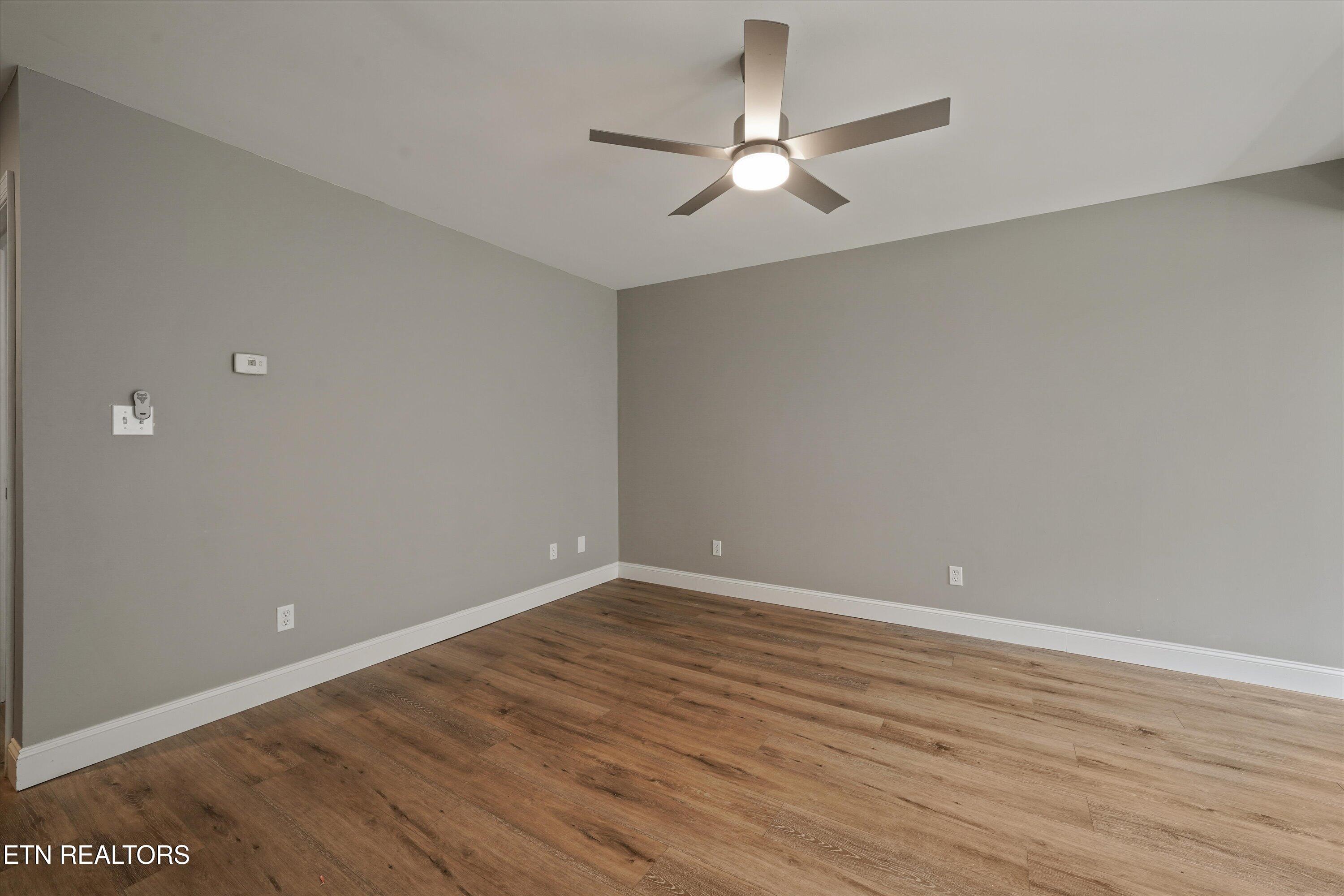 6513 Lazy Creek Way Knoxville TN 37918