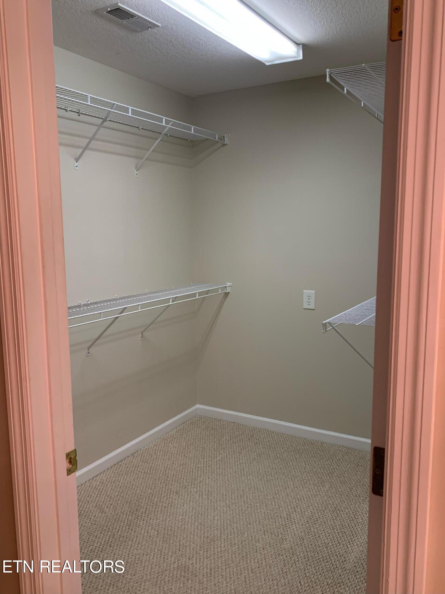 6946 La Christa Way Knoxville TN 37921