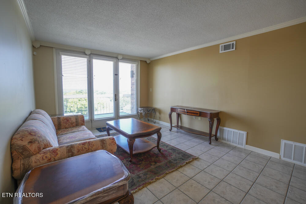 611 Regal Tower Maryville TN 37804