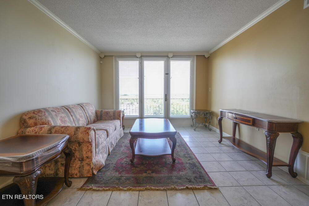 611 Regal Tower Maryville TN 37804