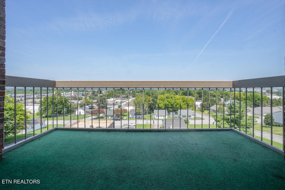 611 Regal Tower Maryville TN 37804