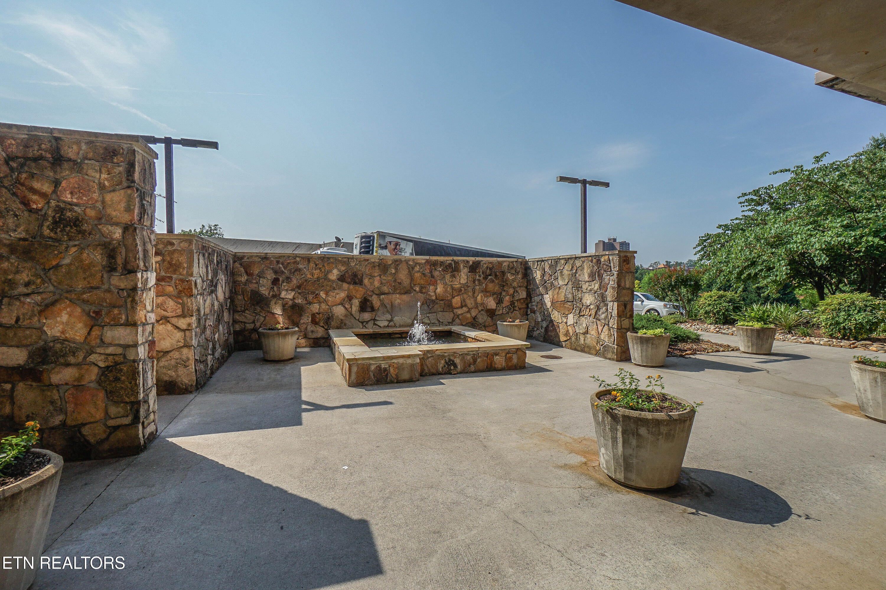 611 Regal Tower Maryville TN 37804