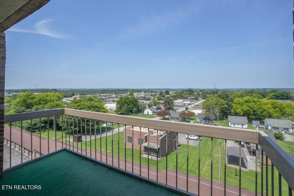 611 Regal Tower Maryville TN 37804