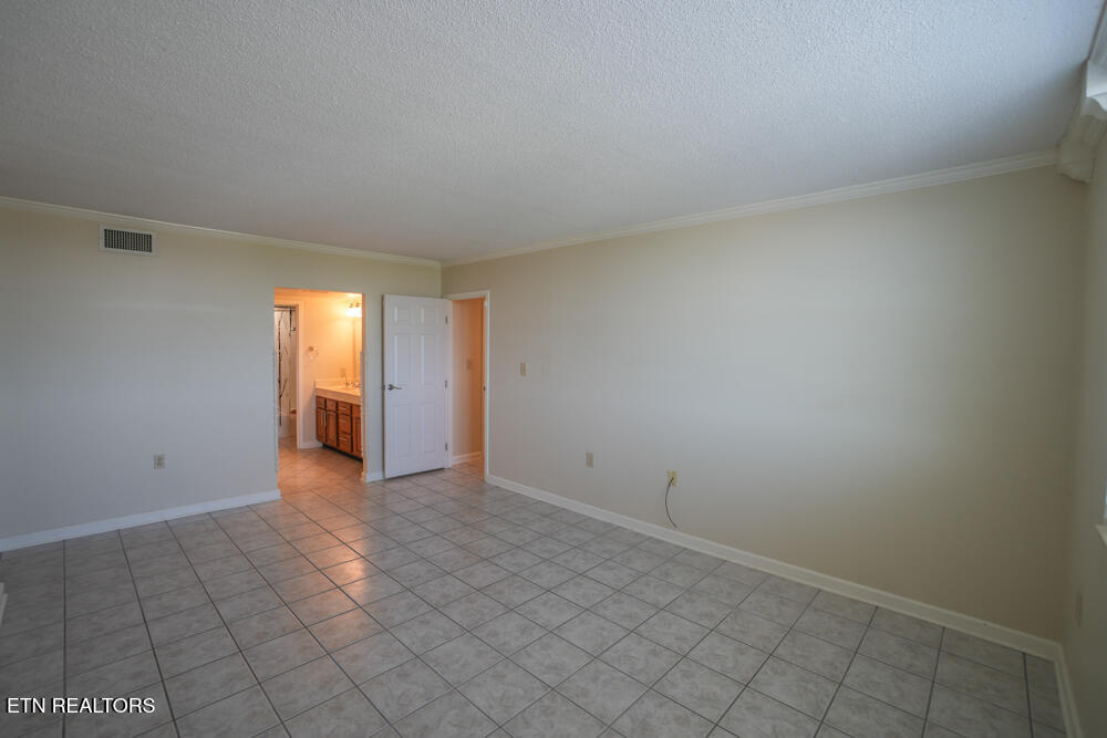 611 Regal Tower Maryville TN 37804