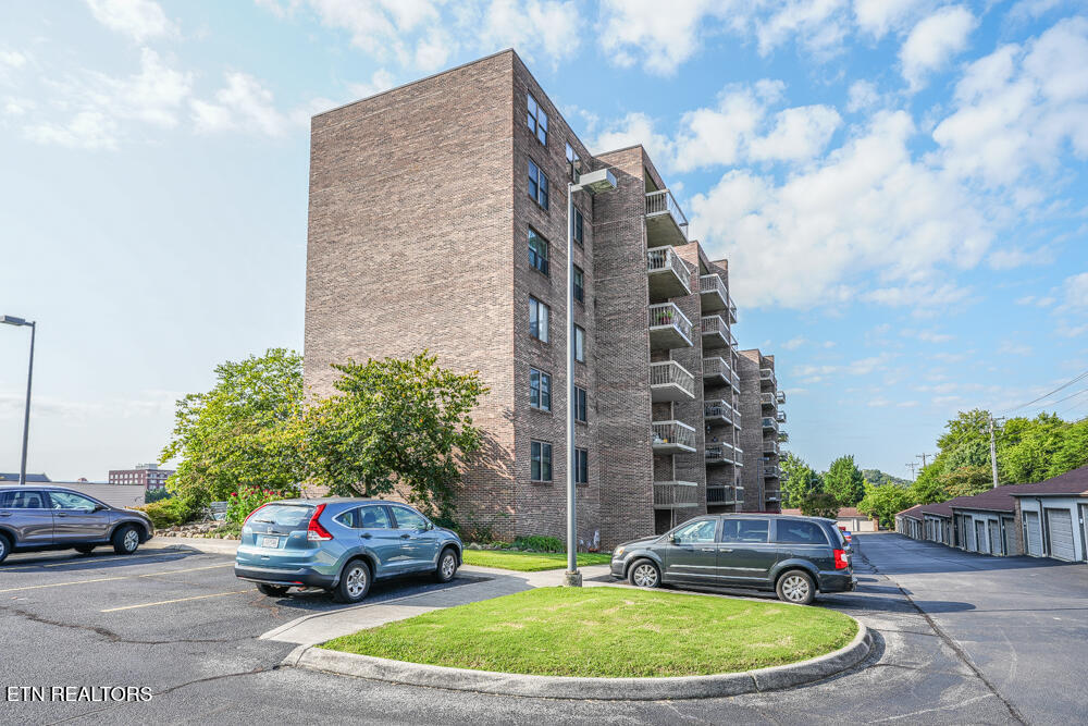 611 Regal Tower Maryville TN 37804