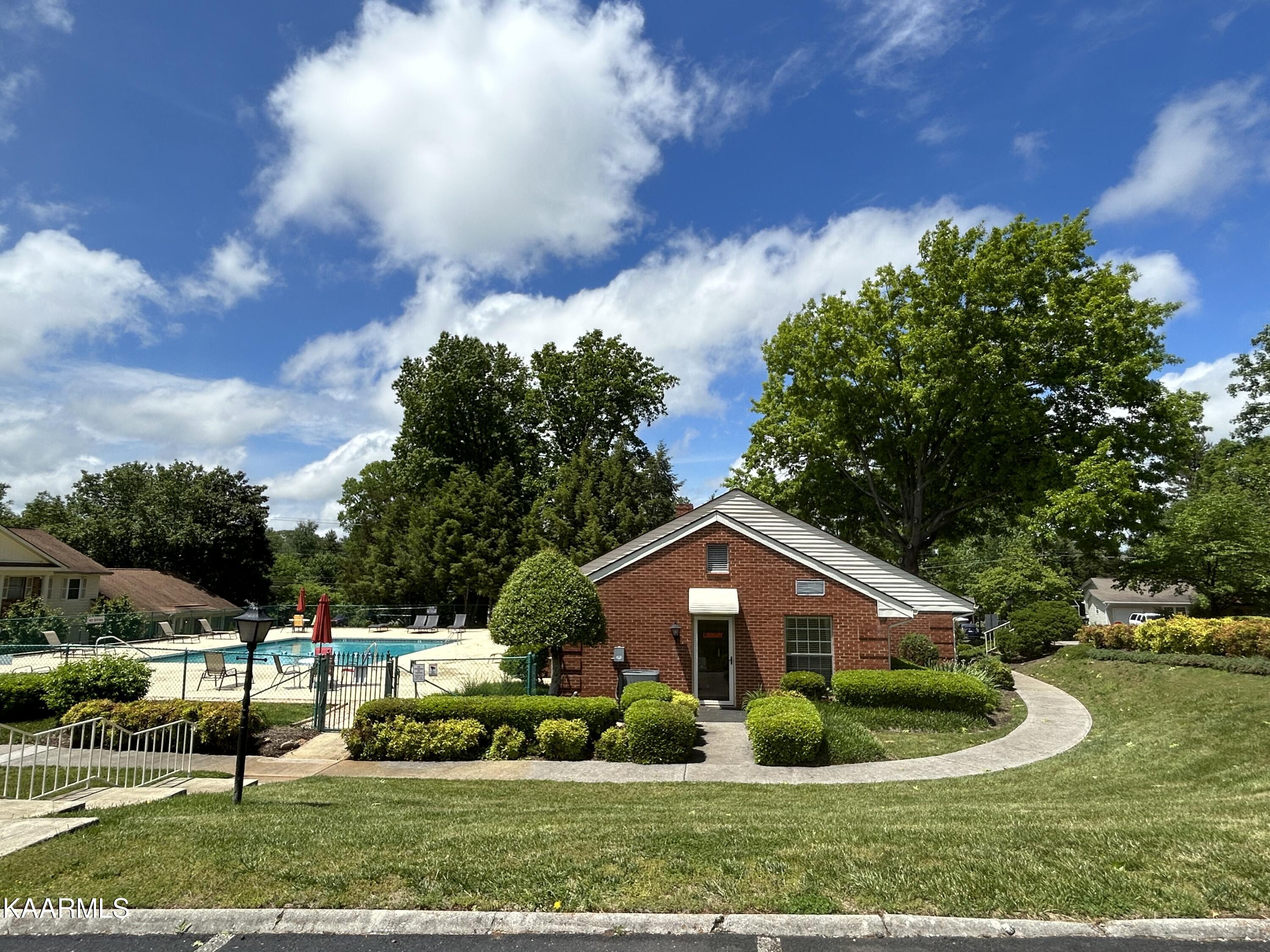7914 Gleason Drive Knoxville TN 37919