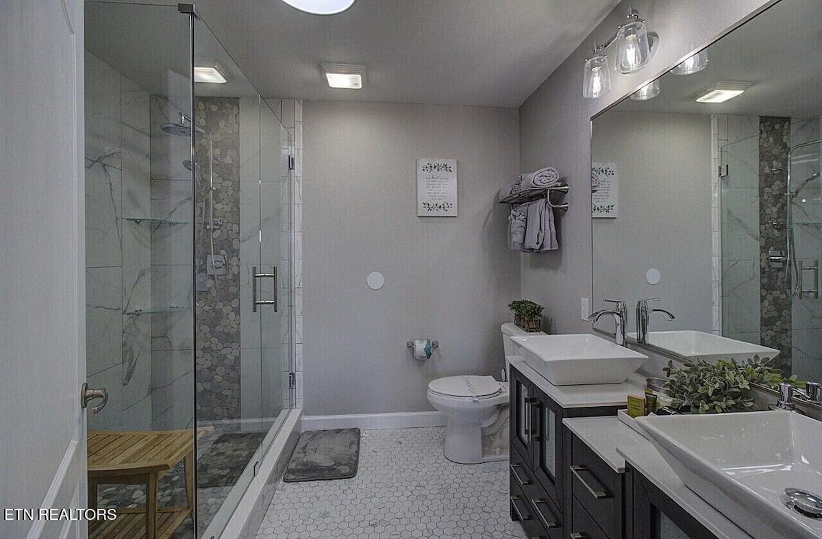 124 Plaza Drive Pigeon Forge TN 37863