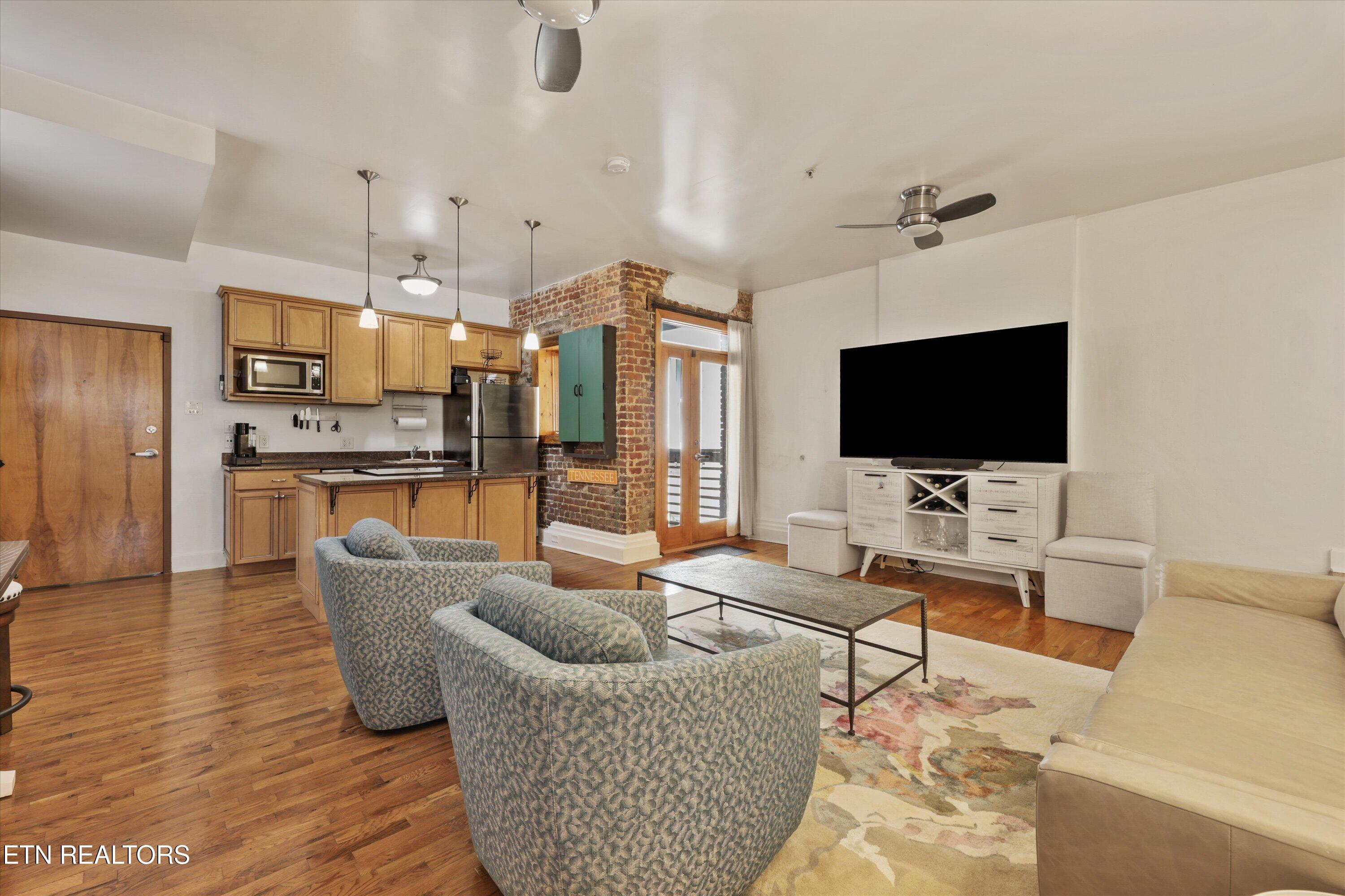 209 W Church Avenue Knoxville TN 37902