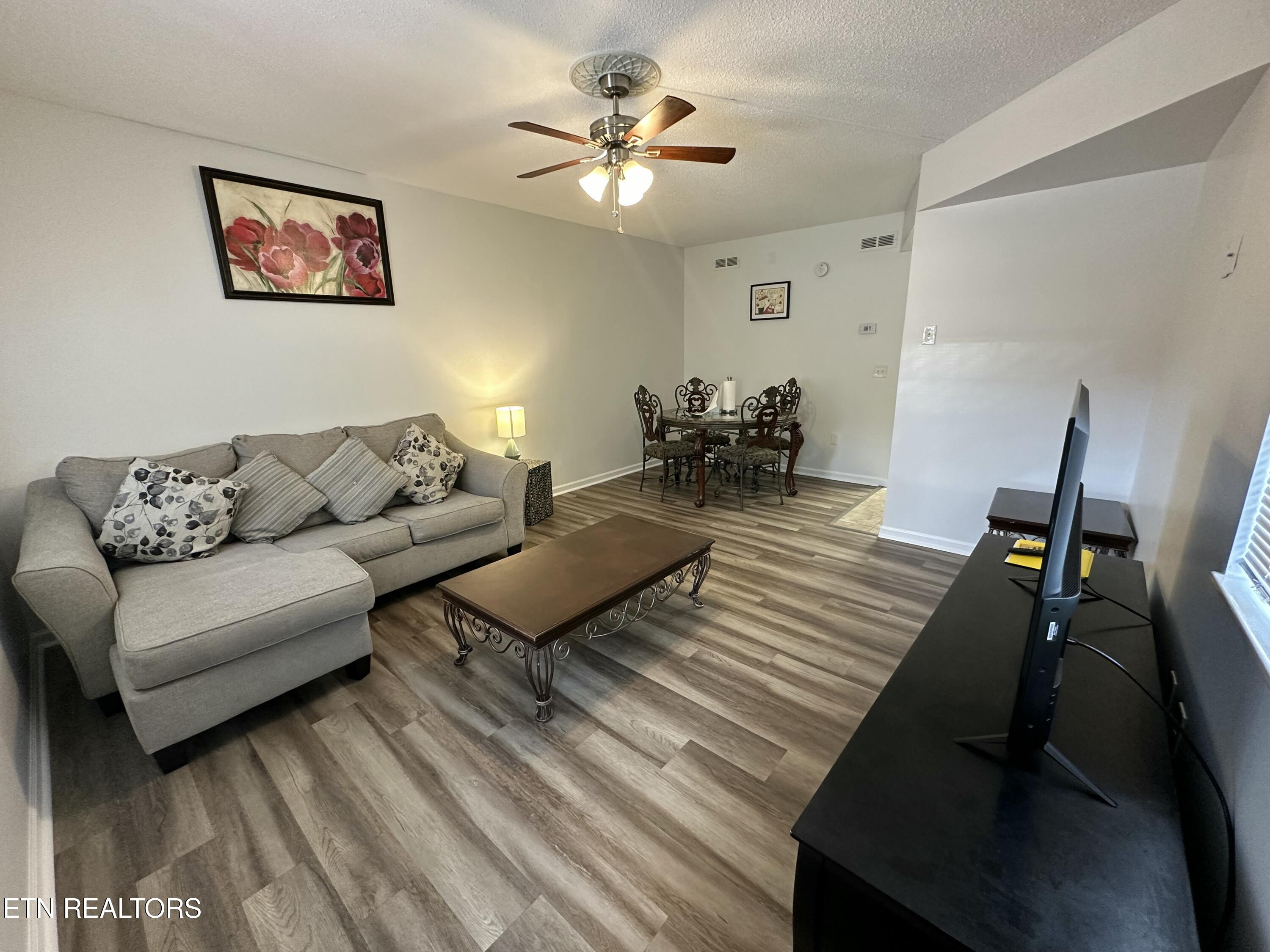 2748 Florence Drive Pigeon Forge TN 37863