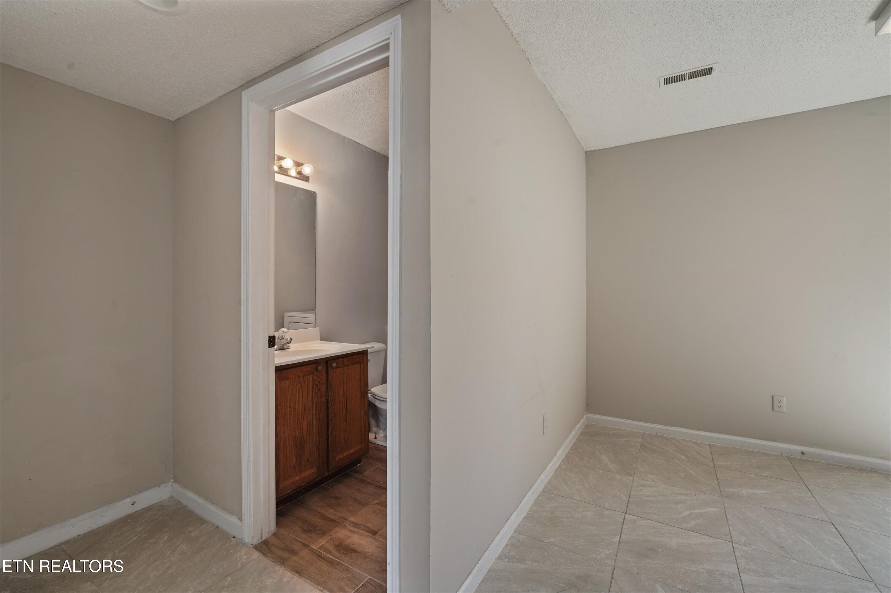 3216 Quiet Way Knoxville TN 37918