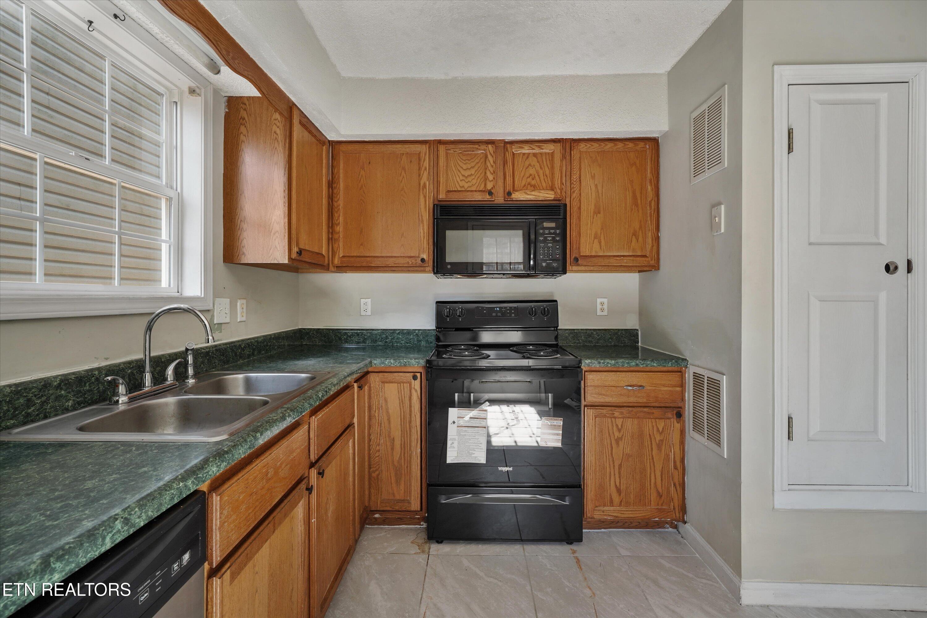 3216 Quiet Way Knoxville TN 37918
