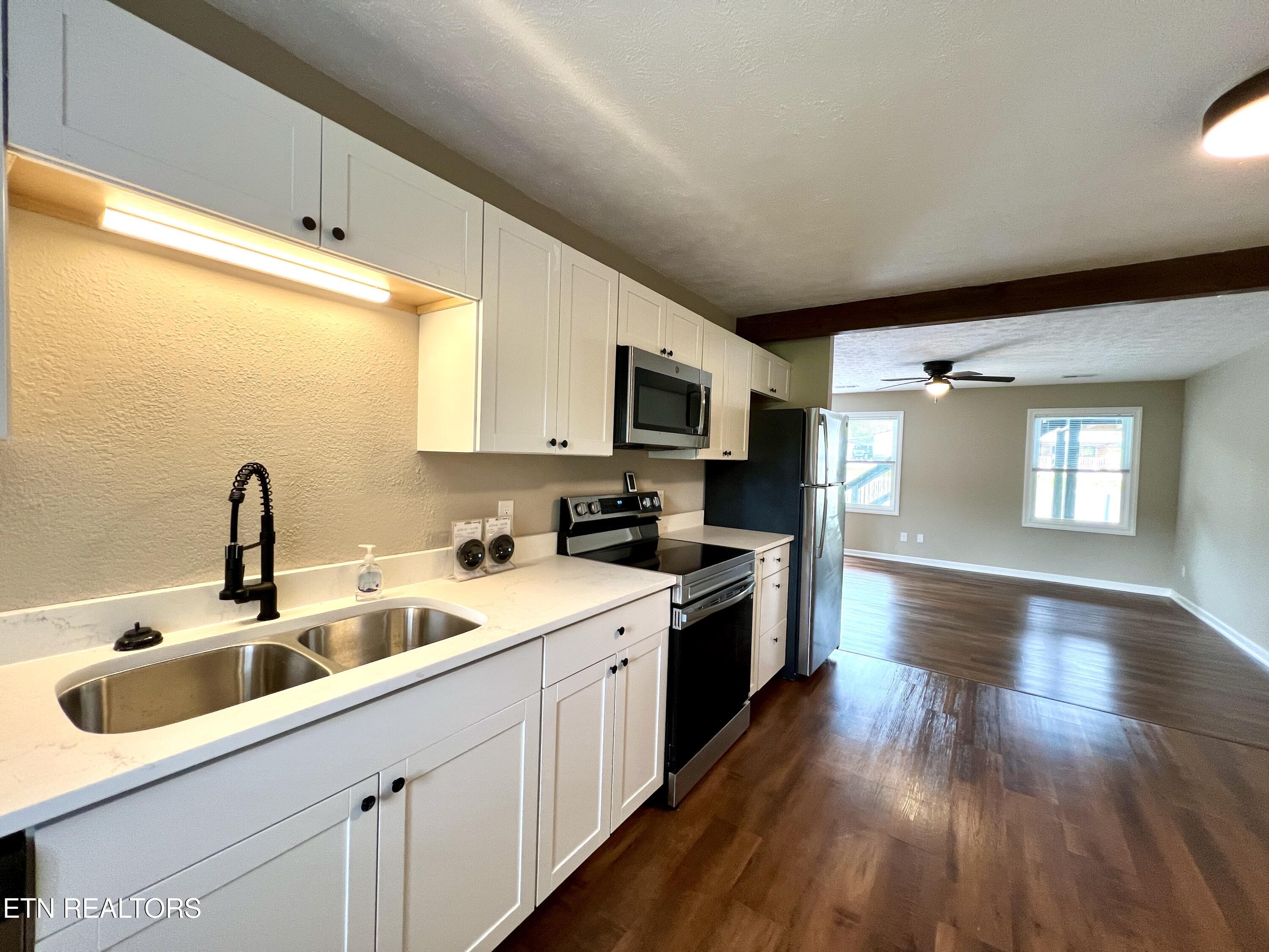 3771 Wears Valley Road Sevierville TN 37862