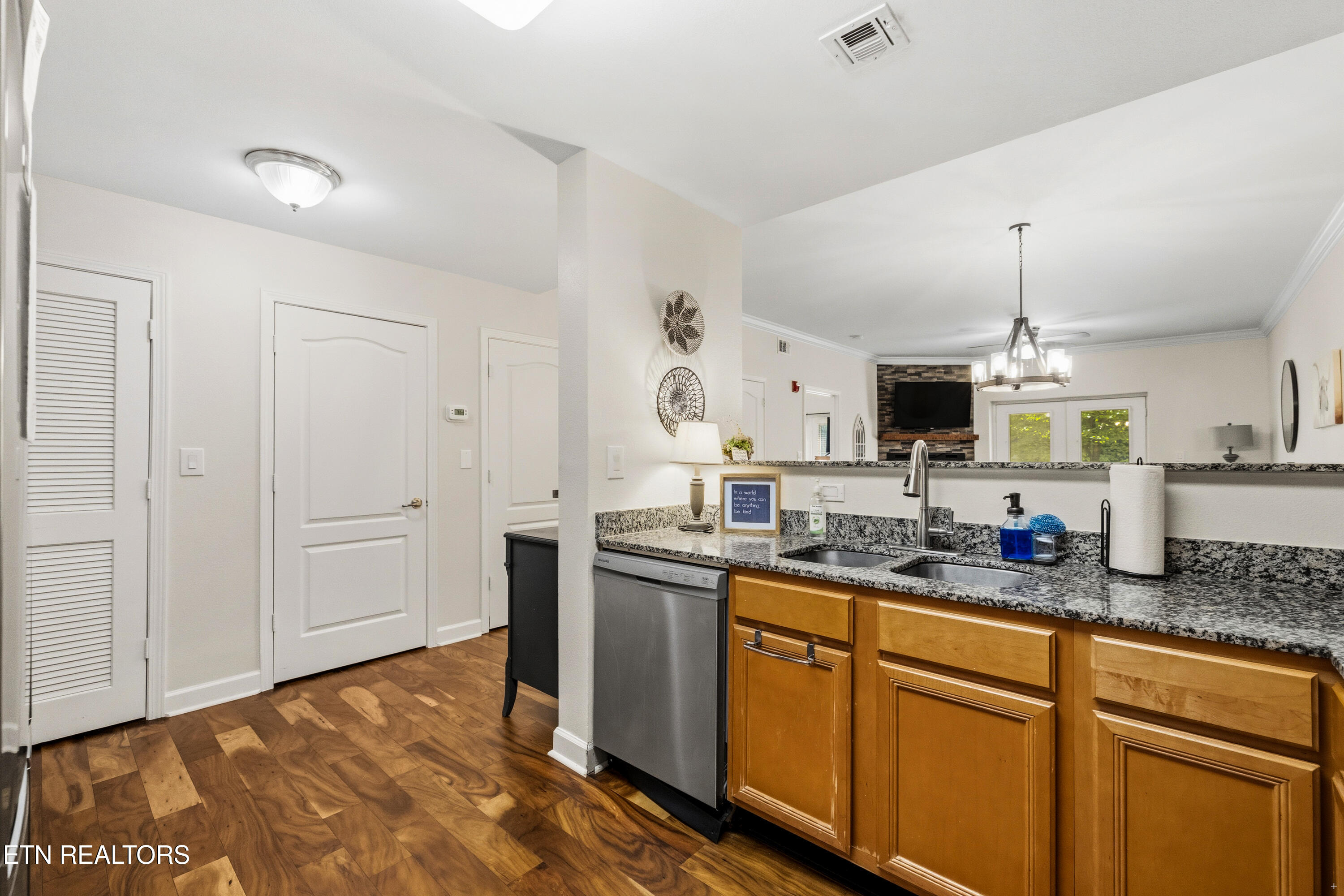 124 Plaza Drive Pigeon Forge TN 37863