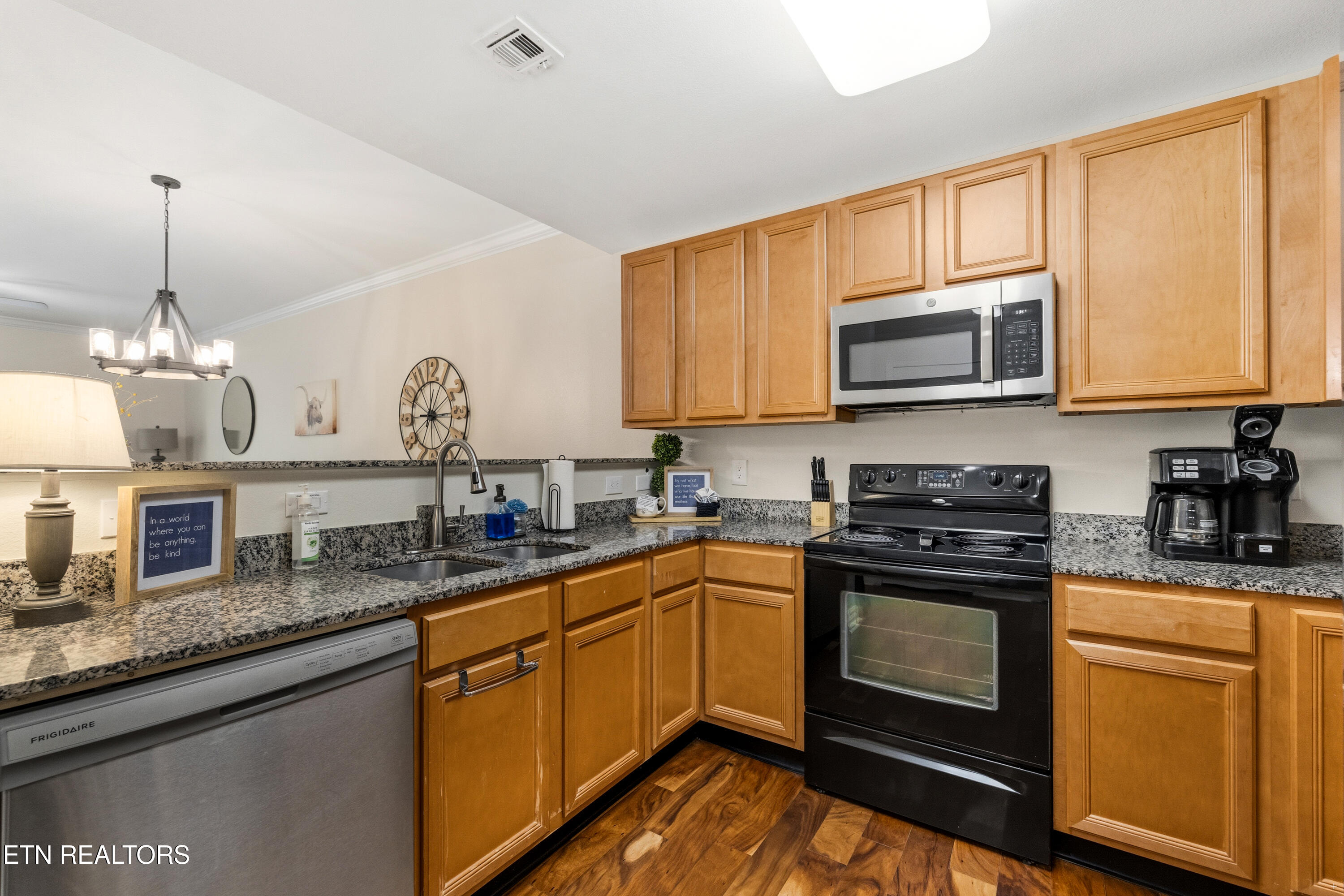 124 Plaza Drive Pigeon Forge TN 37863
