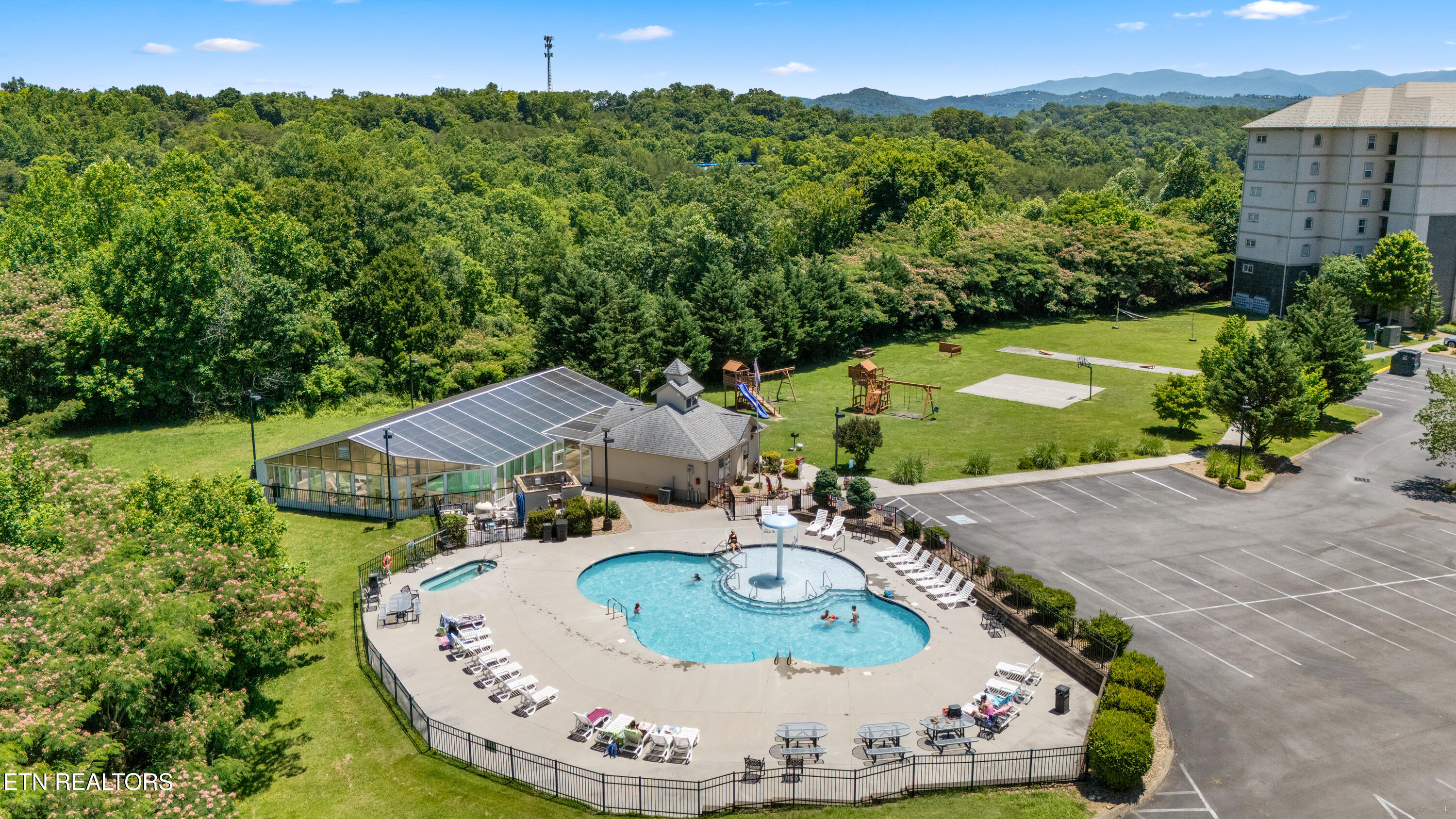 124 Plaza Drive Pigeon Forge TN 37863