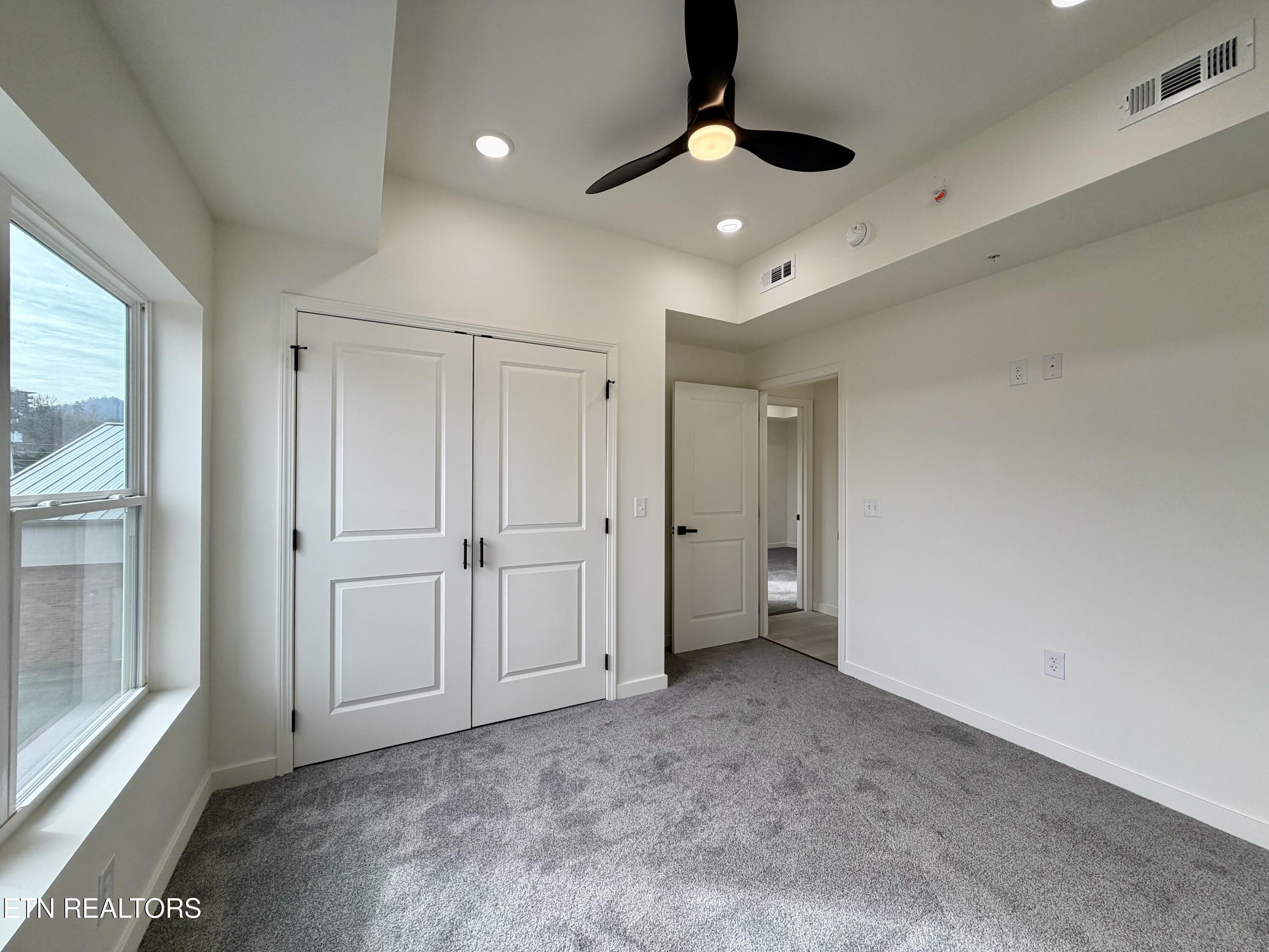 129 Sugarfoot Way Pigeon Forge TN 37863