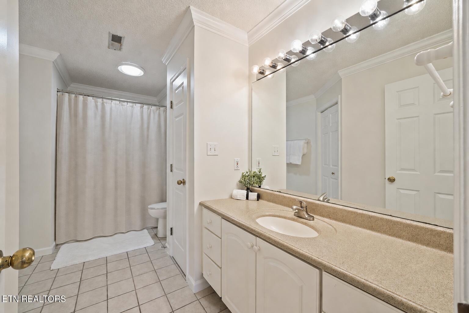 715 Cedar Lane Knoxville TN 37912