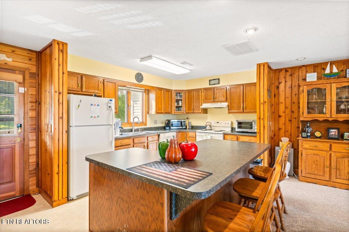 148 Deer Trot Lafollette TN 37766