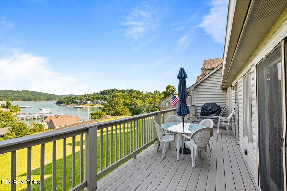 148 Deer Trot Lafollette TN 37766