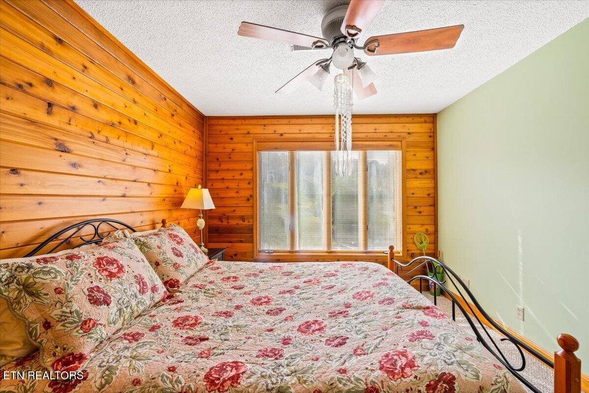 148 Deer Trot Lafollette TN 37766