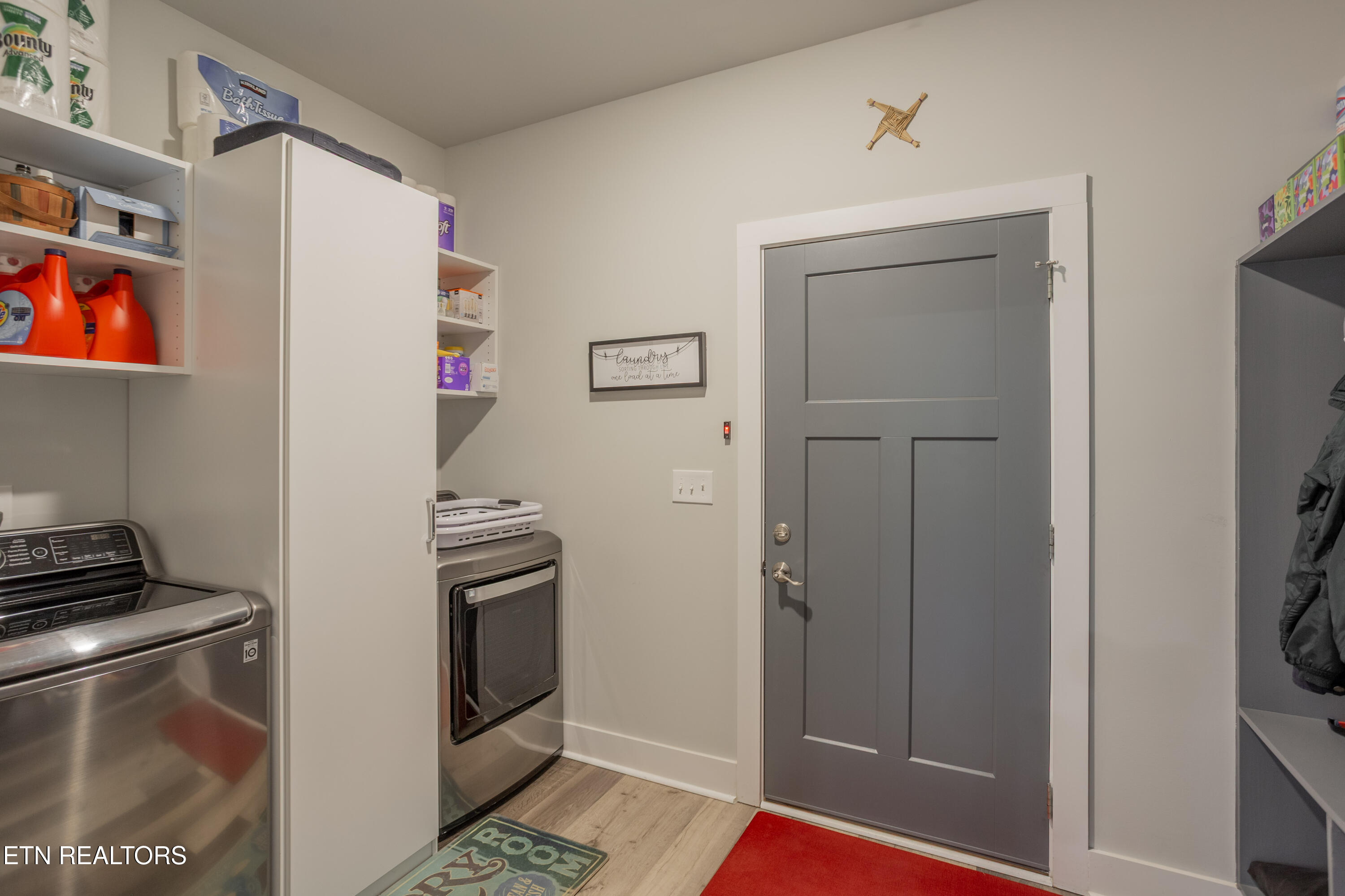 986 Meadow Walk Lane Lenoir City TN 37772