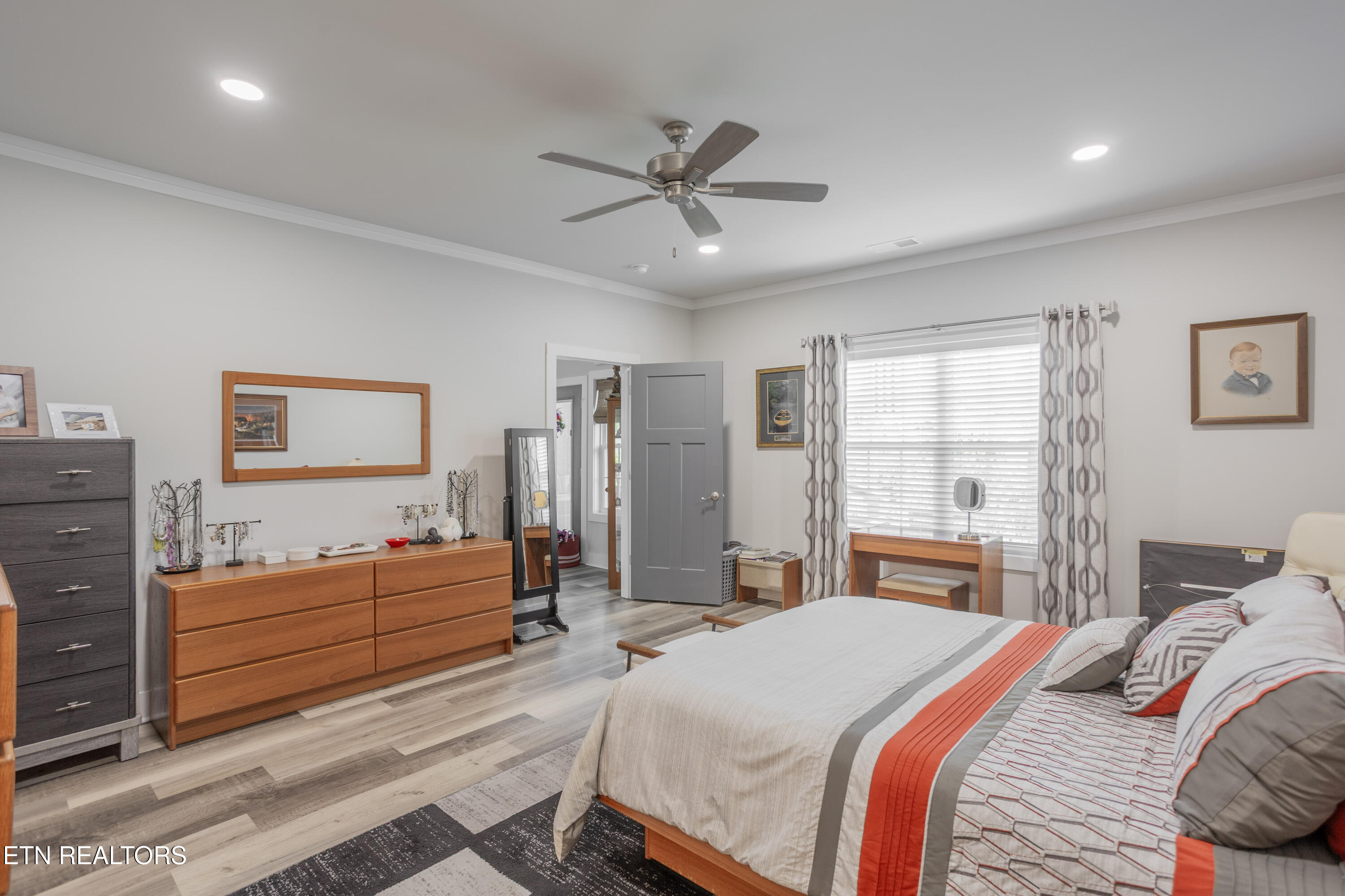 986 Meadow Walk Lane Lenoir City TN 37772