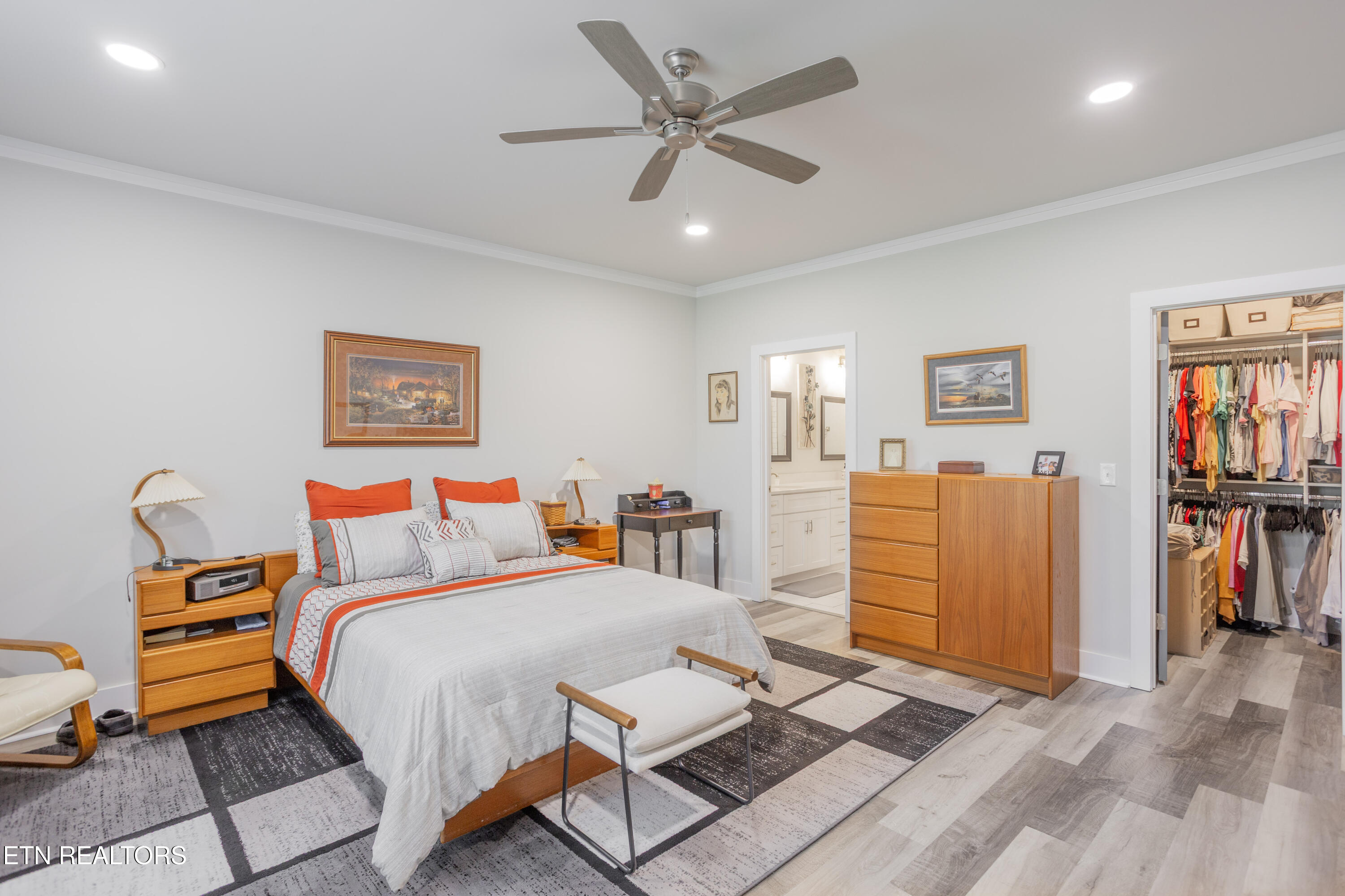 986 Meadow Walk Lane Lenoir City TN 37772